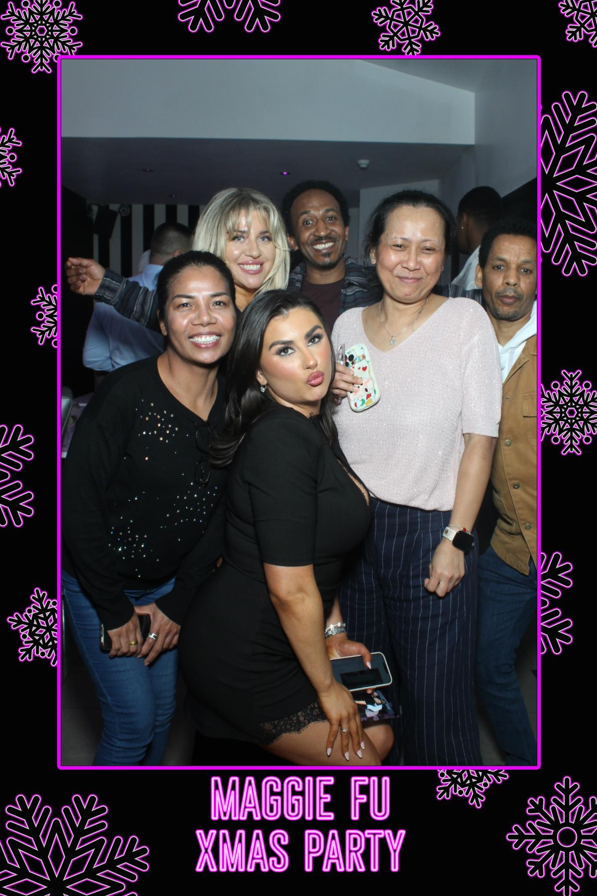 Maggie Fu Christmas Party | View more photos from the event at gallery.liverpoolselfiemirror.co.uk/u/LiverpoolSelfieMirror/Maggie-Fu-Christmas-Party