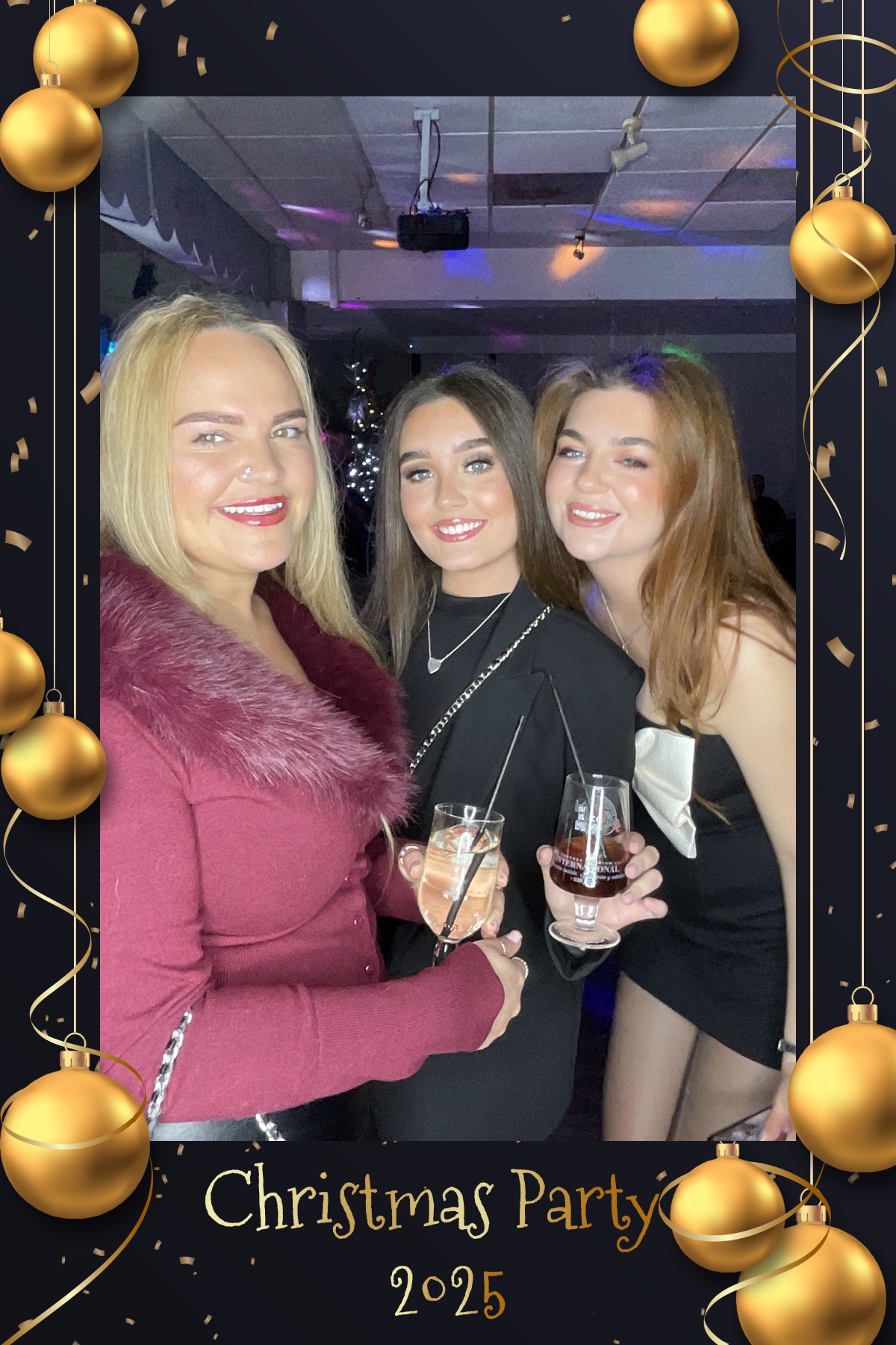 Merseycare Christmas Party | View more photos from the event at gallery.liverpoolselfiemirror.co.uk/u/LiverpoolSelfieMirror/Merseycare-Christmas-Party