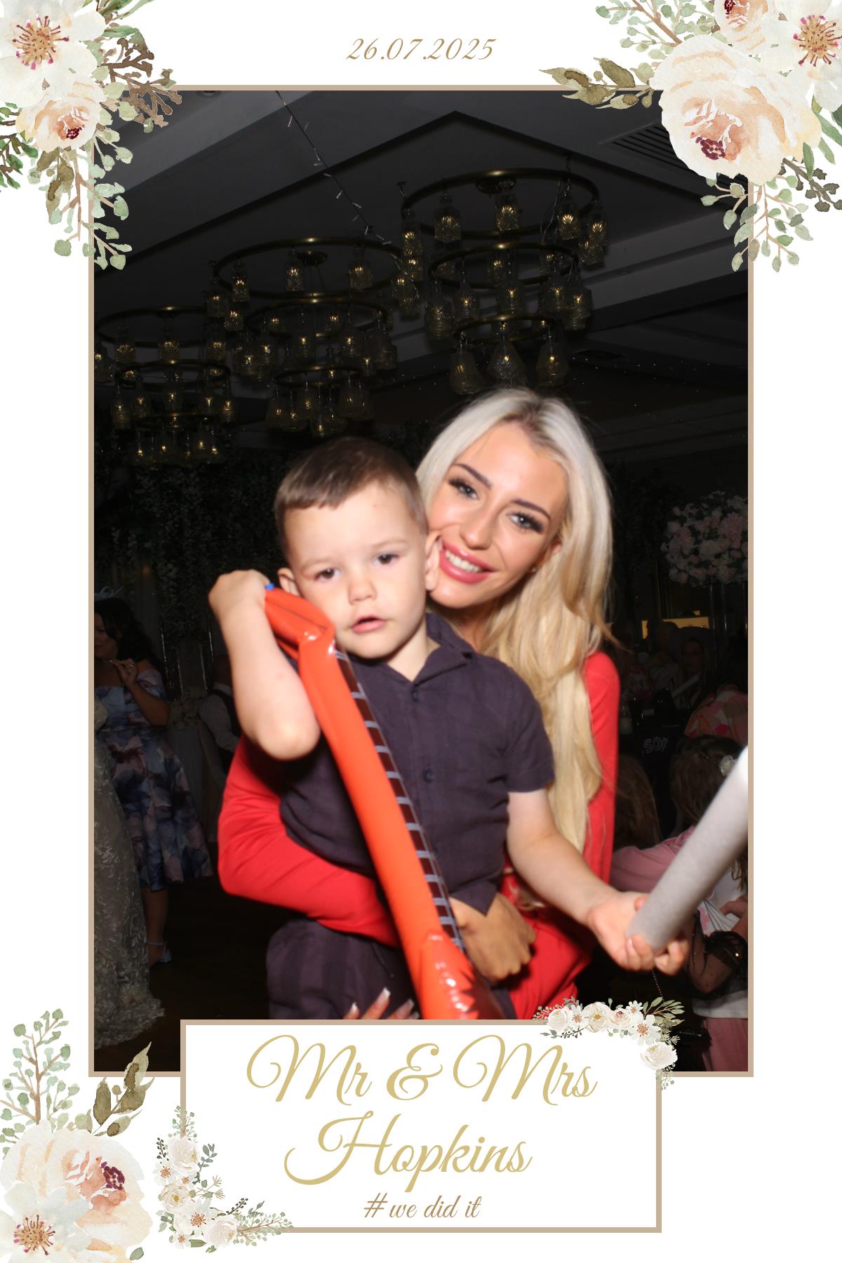 Mr & Mrs Hopkins' Wedding | View more photos from the event at gallery.liverpoolselfiemirror.co.uk/u/LiverpoolSelfieMirror/Mr-Mrs-Hopkins-Wedding