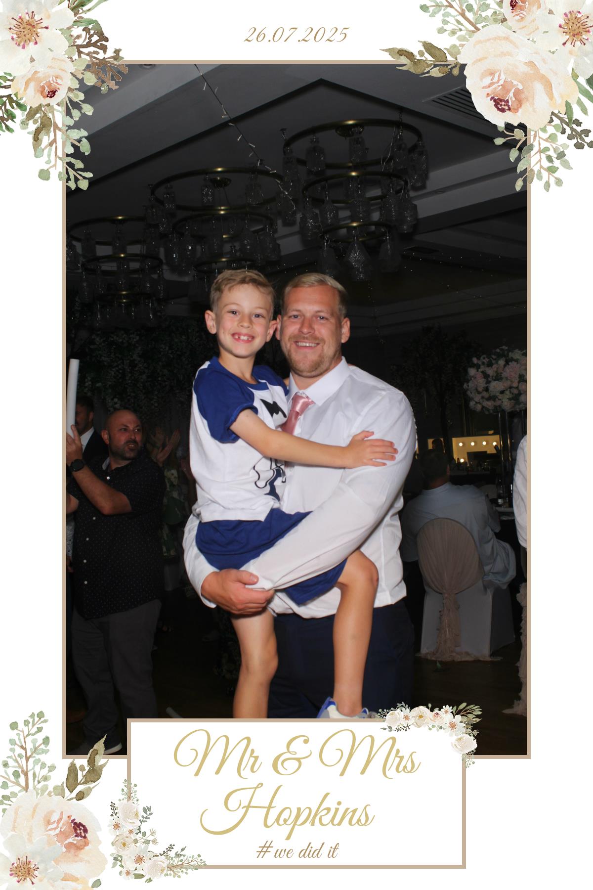 Mr & Mrs Hopkins' Wedding | View more photos from the event at gallery.liverpoolselfiemirror.co.uk/u/LiverpoolSelfieMirror/Mr-Mrs-Hopkins-Wedding