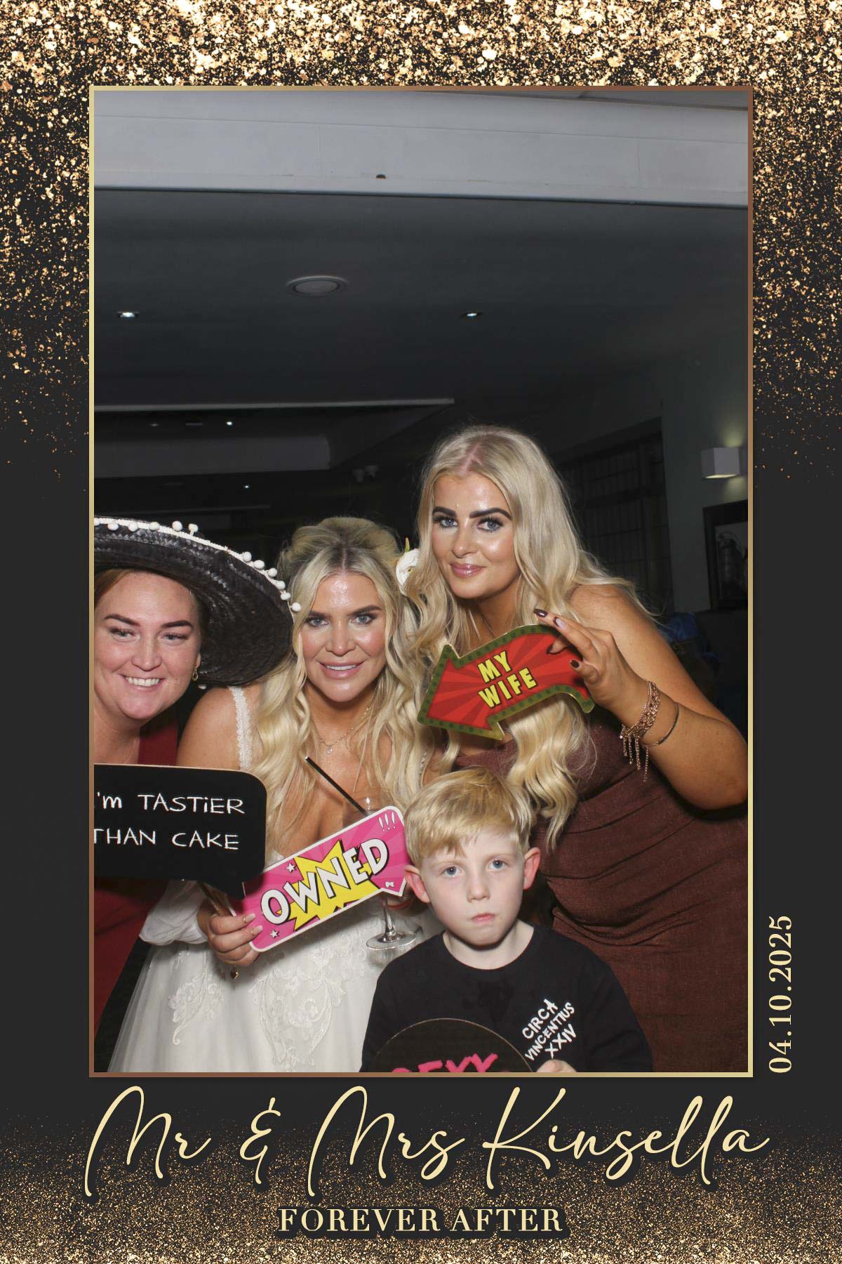 Mr & Mrs Kinsella's Wedding | View more photos from the event at gallery.liverpoolselfiemirror.co.uk/u/LiverpoolSelfieMirror/Mr-Mrs-Kinsellas-Wedding