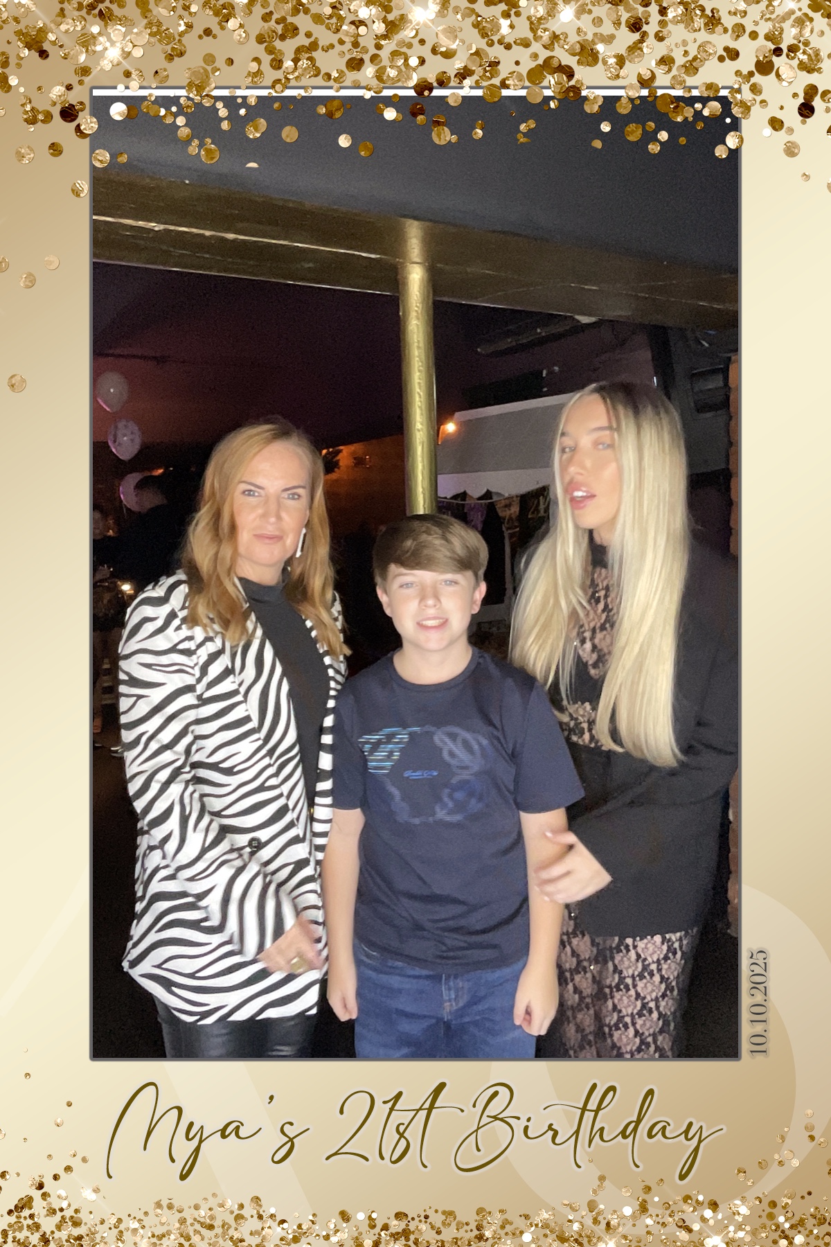 Mya's 21st Birthday | View more photos from the event at gallery.liverpoolselfiemirror.co.uk/u/LiverpoolSelfieMirror/Myas-21st-Birthday