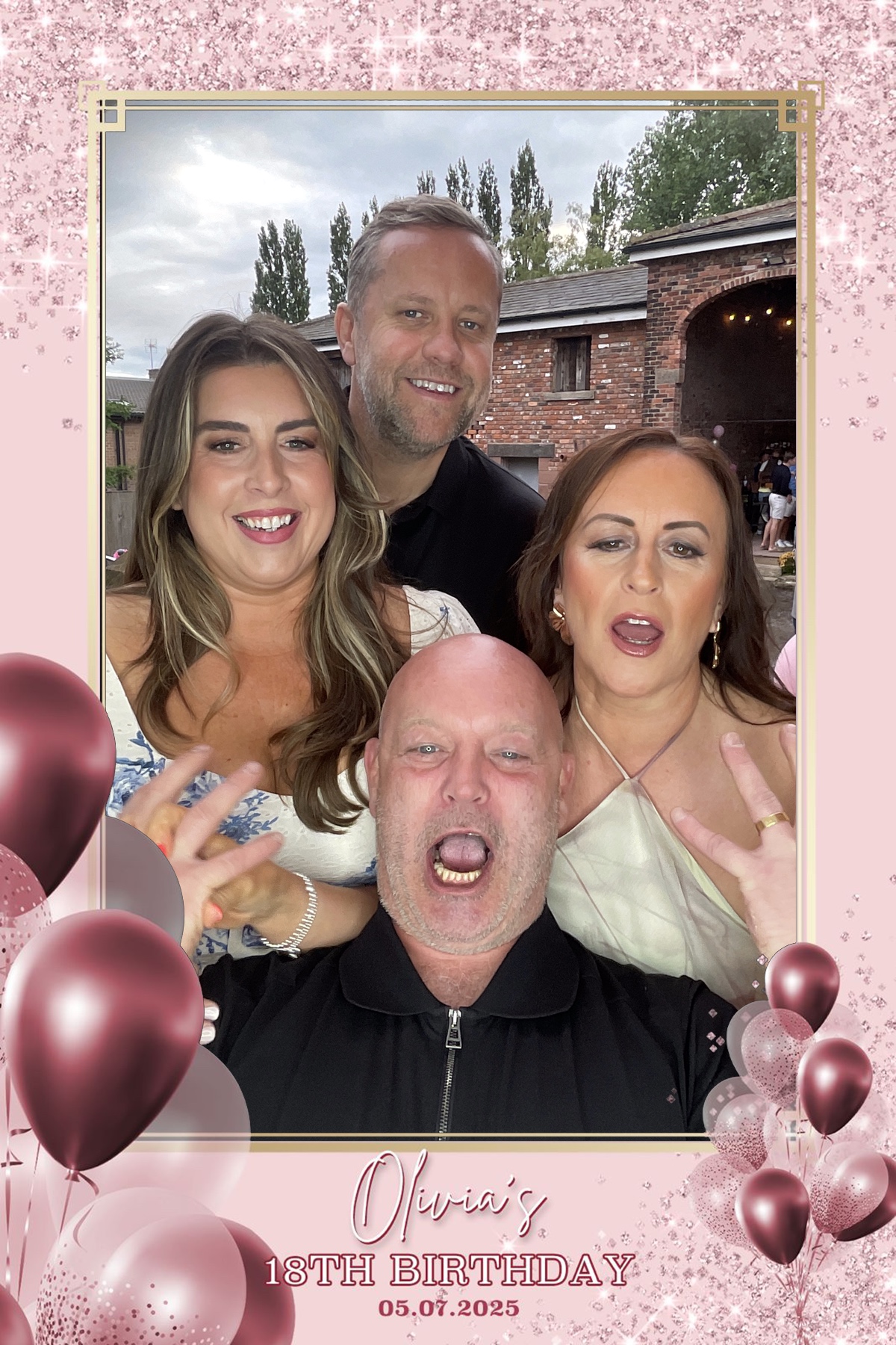 Olivia's 18th Birthday | View more photos from the event at gallery.liverpoolselfiemirror.co.uk/u/LiverpoolSelfieMirror/Olivias-18th-Birthday