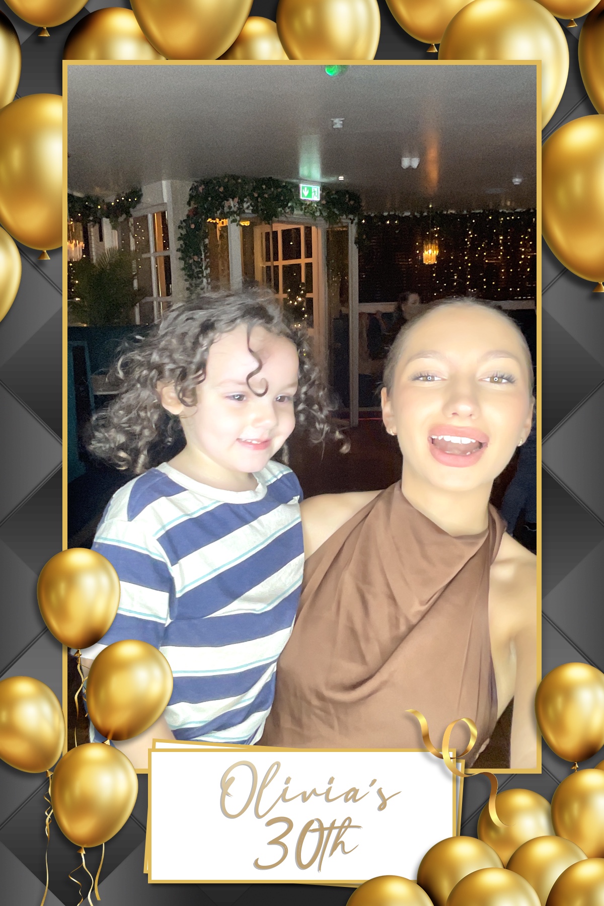 Olivia's 30th Birthday | View more photos from the event at gallery.liverpoolselfiemirror.co.uk/u/LiverpoolSelfieMirror/Olivias-30th-Birthday