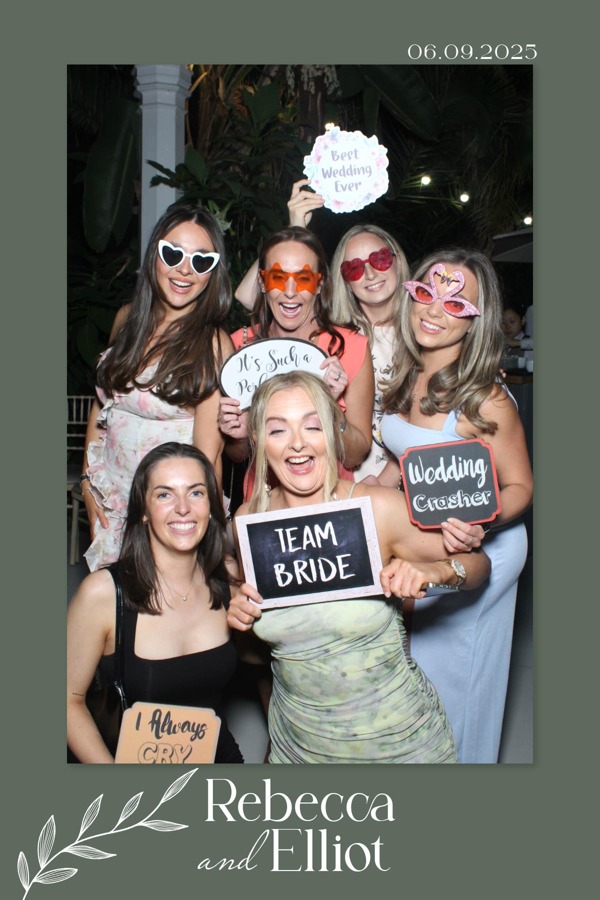 Rebecca & Elliot's Wedding | View more photos from the event at gallery.liverpoolselfiemirror.co.uk/u/LiverpoolSelfieMirror/Rebecca-Elliots-Wedding