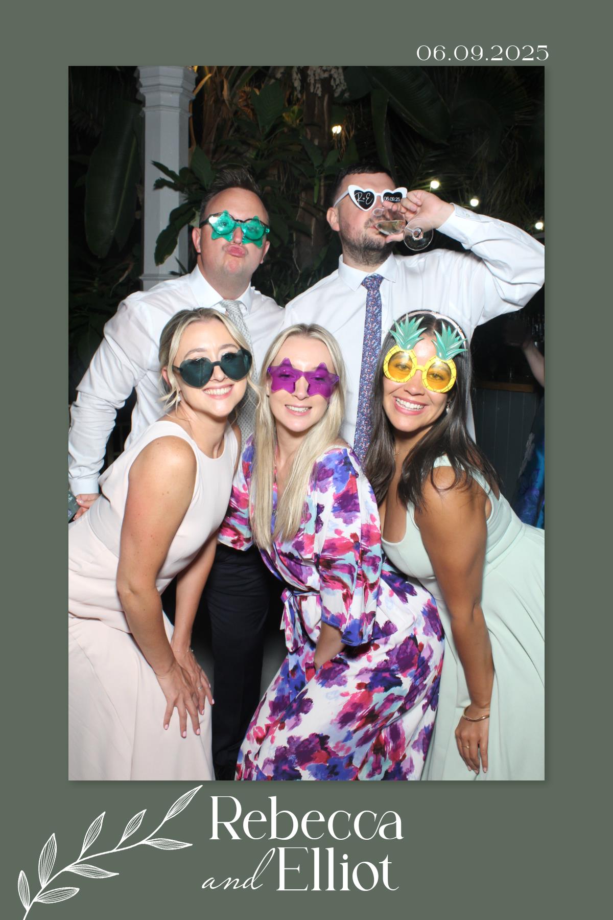 Rebecca & Elliot's Wedding | View more photos from the event at gallery.liverpoolselfiemirror.co.uk/u/LiverpoolSelfieMirror/Rebecca-Elliots-Wedding