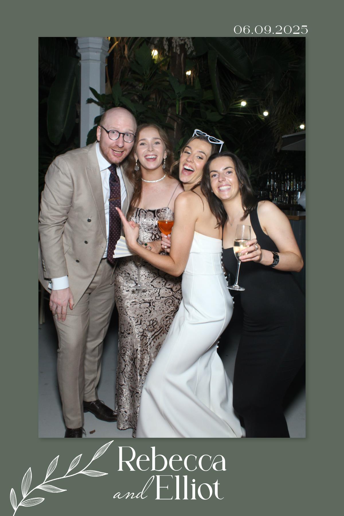 Rebecca & Elliot's Wedding | View more photos from the event at gallery.liverpoolselfiemirror.co.uk/u/LiverpoolSelfieMirror/Rebecca-Elliots-Wedding