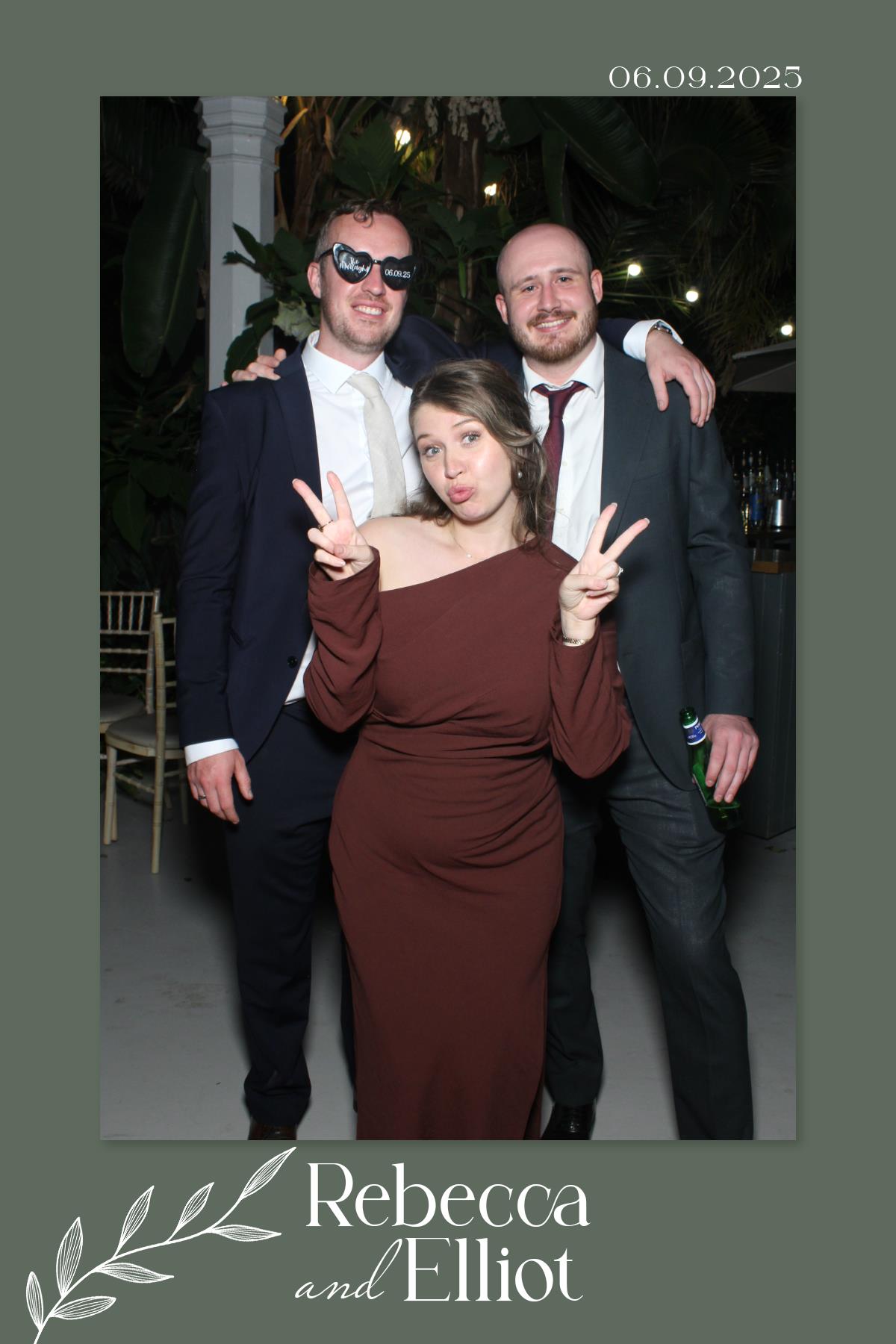 Rebecca & Elliot's Wedding | View more photos from the event at gallery.liverpoolselfiemirror.co.uk/u/LiverpoolSelfieMirror/Rebecca-Elliots-Wedding