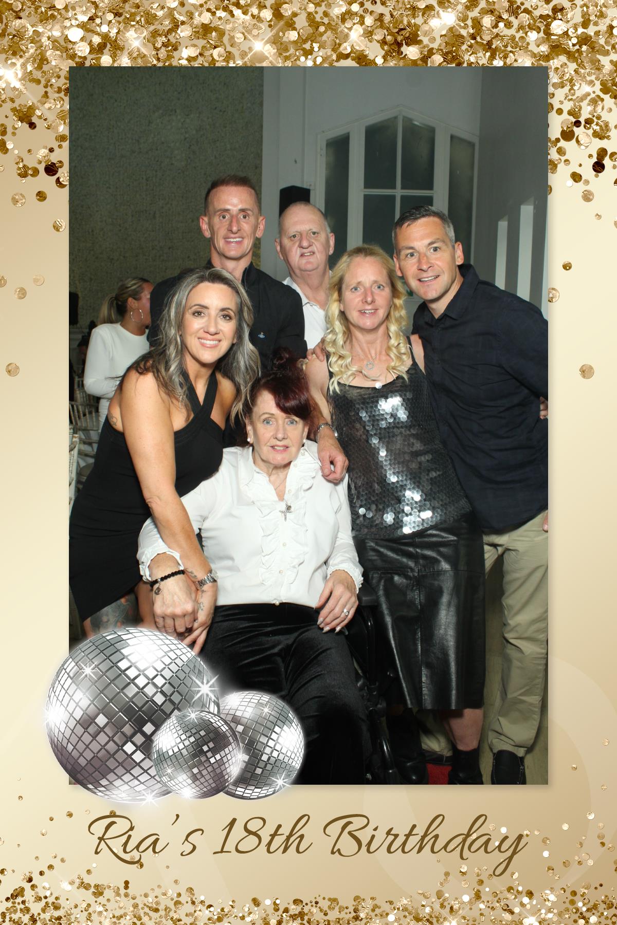 Ria's 18th Birthday | View more photos from the event at gallery.liverpoolselfiemirror.co.uk/u/LiverpoolSelfieMirror/Rias-18th-Birthday