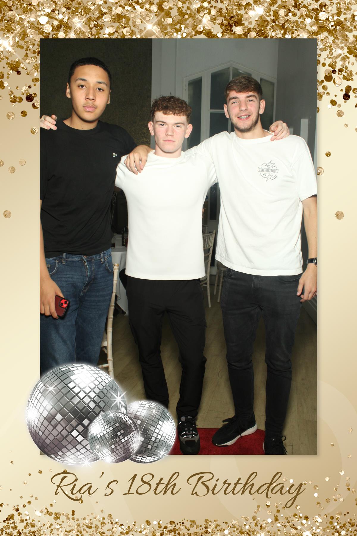 Ria's 18th Birthday | View more photos from the event at gallery.liverpoolselfiemirror.co.uk/u/LiverpoolSelfieMirror/Rias-18th-Birthday
