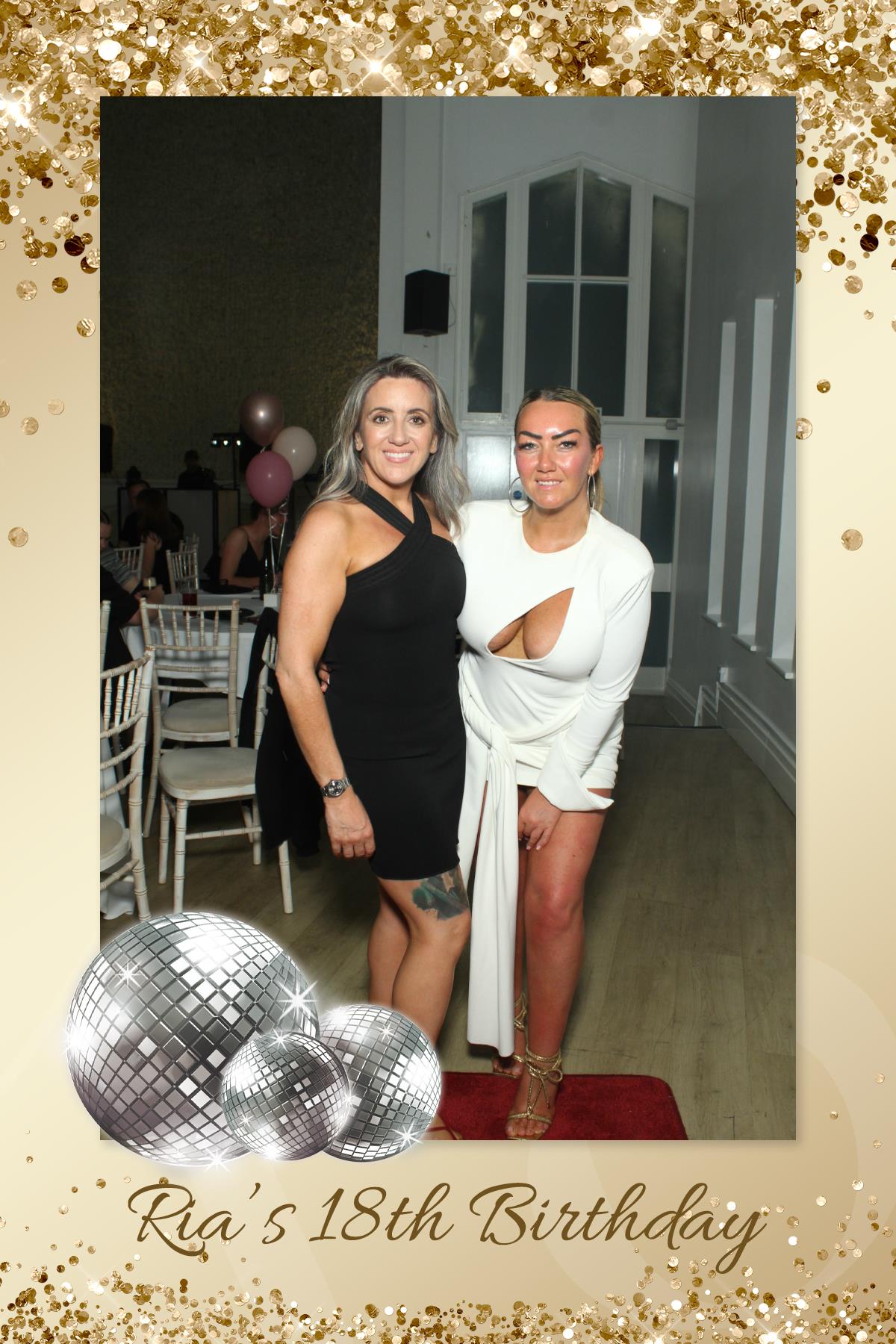 Ria's 18th Birthday | View more photos from the event at gallery.liverpoolselfiemirror.co.uk/u/LiverpoolSelfieMirror/Rias-18th-Birthday
