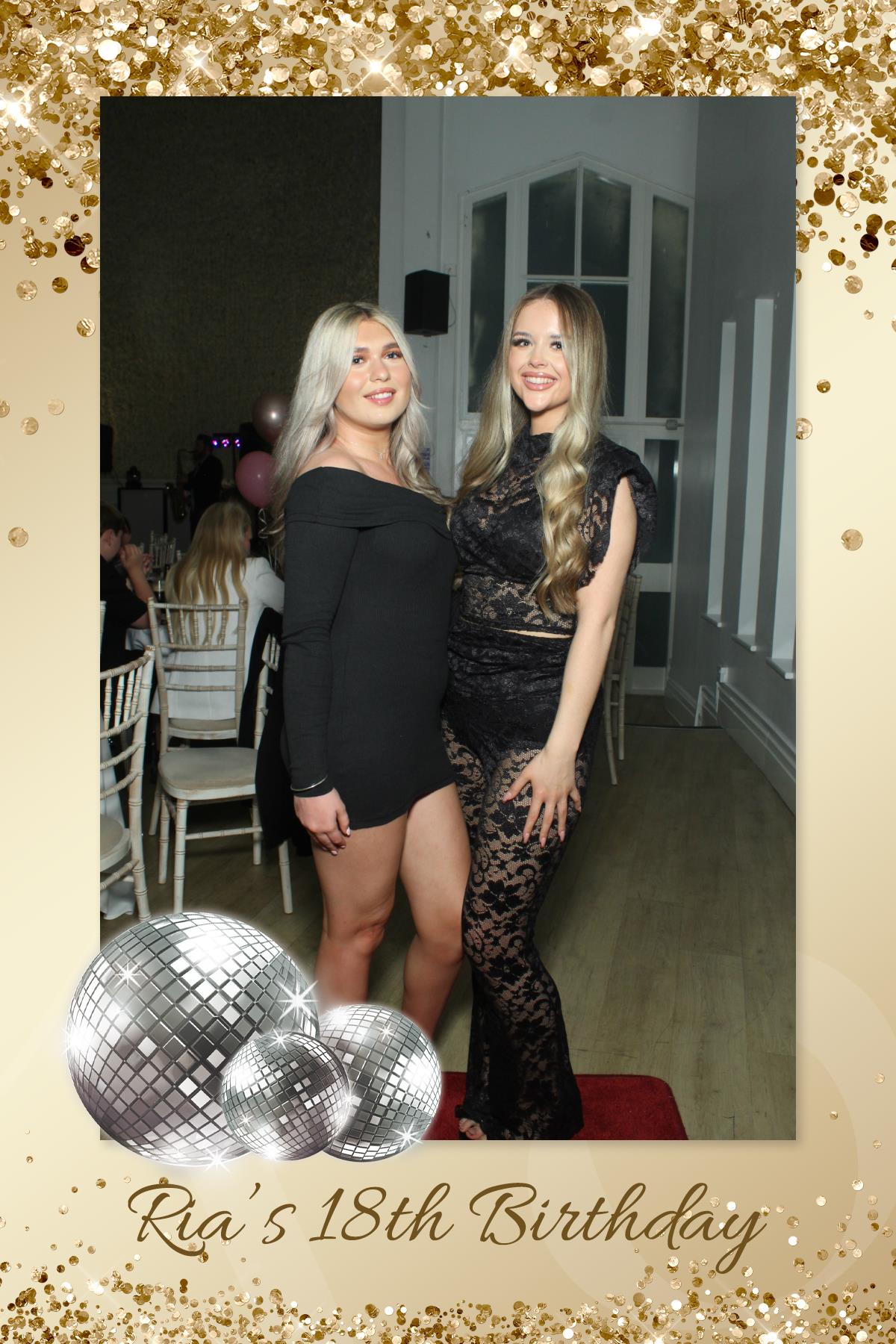 Ria's 18th Birthday | View more photos from the event at gallery.liverpoolselfiemirror.co.uk/u/LiverpoolSelfieMirror/Rias-18th-Birthday