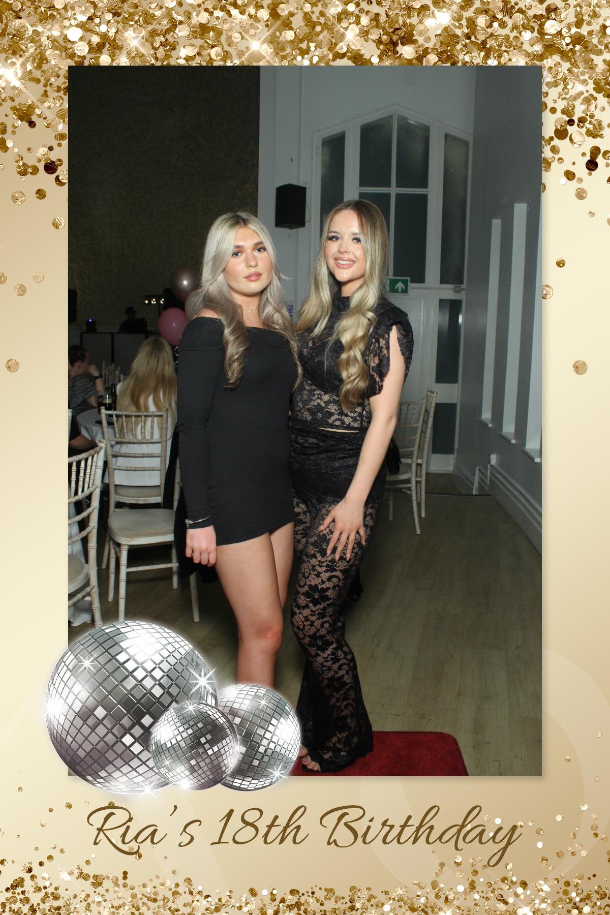 Ria's 18th Birthday | View more photos from the event at gallery.liverpoolselfiemirror.co.uk/u/LiverpoolSelfieMirror/Rias-18th-Birthday