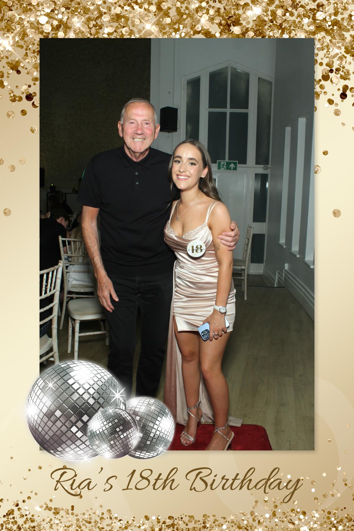 Ria's 18th Birthday | View more photos from the event at gallery.liverpoolselfiemirror.co.uk/u/LiverpoolSelfieMirror/Rias-18th-Birthday