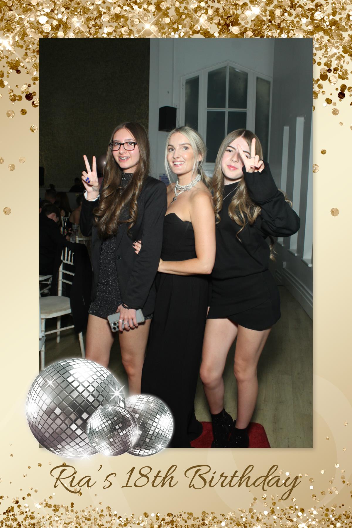 Ria's 18th Birthday | View more photos from the event at gallery.liverpoolselfiemirror.co.uk/u/LiverpoolSelfieMirror/Rias-18th-Birthday