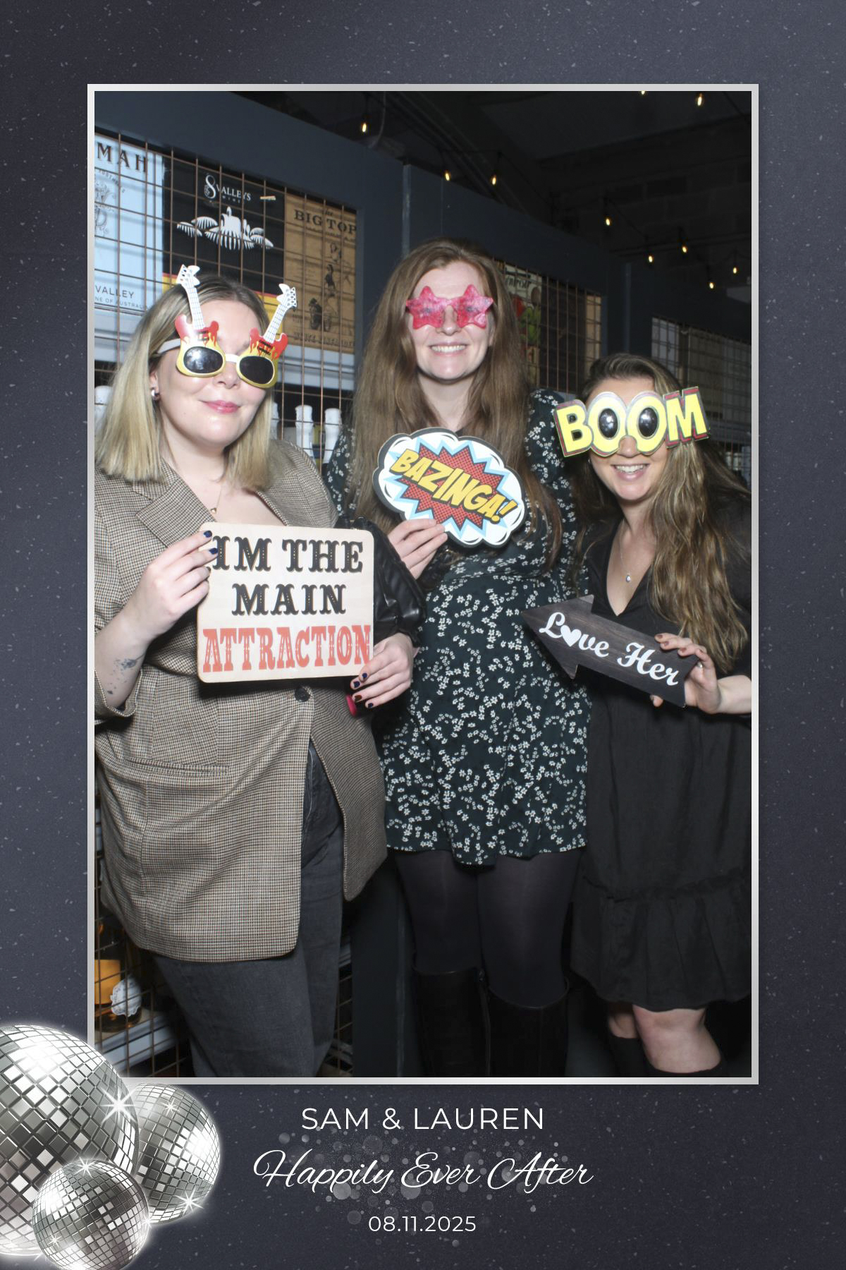 Sam & Lauren's Wedding | View more photos from the event at gallery.liverpoolselfiemirror.co.uk/u/LiverpoolSelfieMirror/Sam-Laurens-Wedding