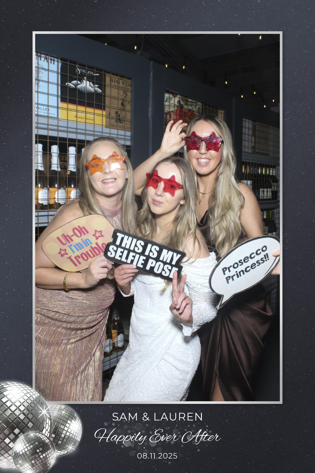 Sam & Lauren's Wedding | View more photos from the event at gallery.liverpoolselfiemirror.co.uk/u/LiverpoolSelfieMirror/Sam-Laurens-Wedding