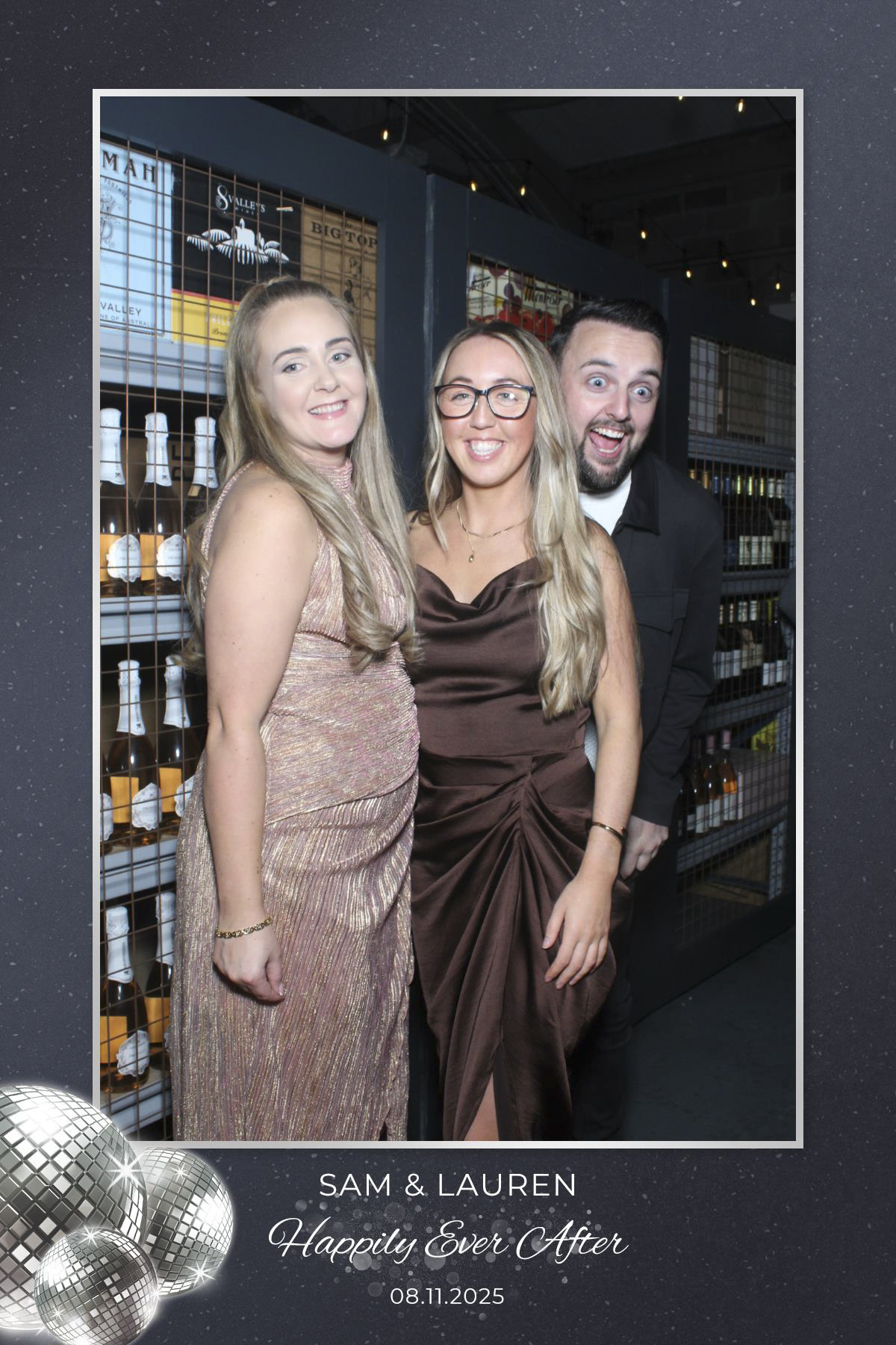 Sam & Lauren's Wedding | View more photos from the event at gallery.liverpoolselfiemirror.co.uk/u/LiverpoolSelfieMirror/Sam-Laurens-Wedding