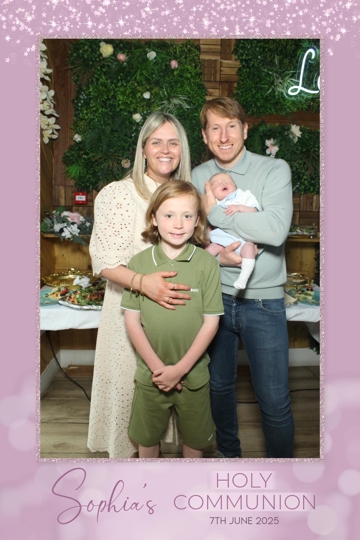 Sophia's 1st Holy Communion | View more photos from the event at gallery.liverpoolselfiemirror.co.uk/u/LiverpoolSelfieMirror/Sophias-1st-Holy-Communion