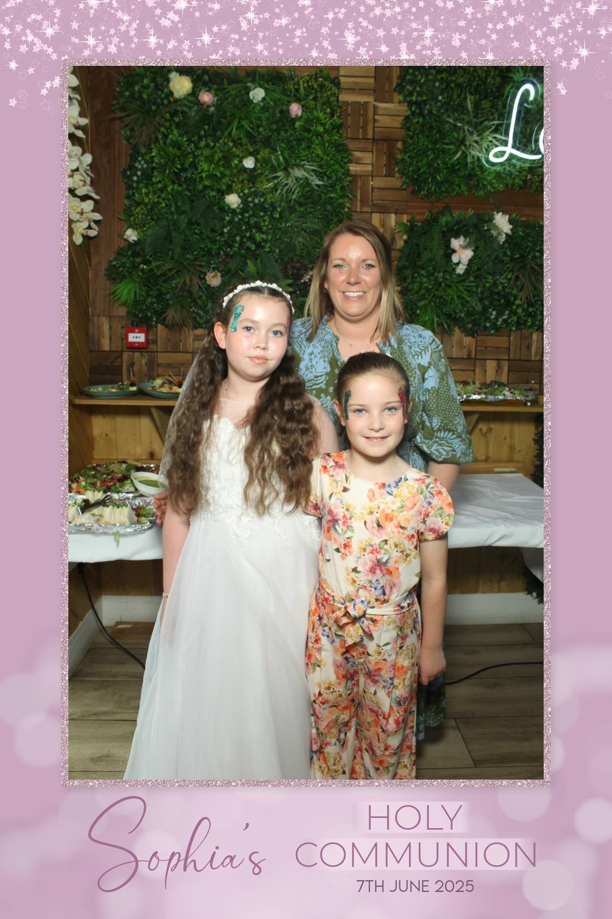 Sophia's 1st Holy Communion | View more photos from the event at gallery.liverpoolselfiemirror.co.uk/u/LiverpoolSelfieMirror/Sophias-1st-Holy-Communion