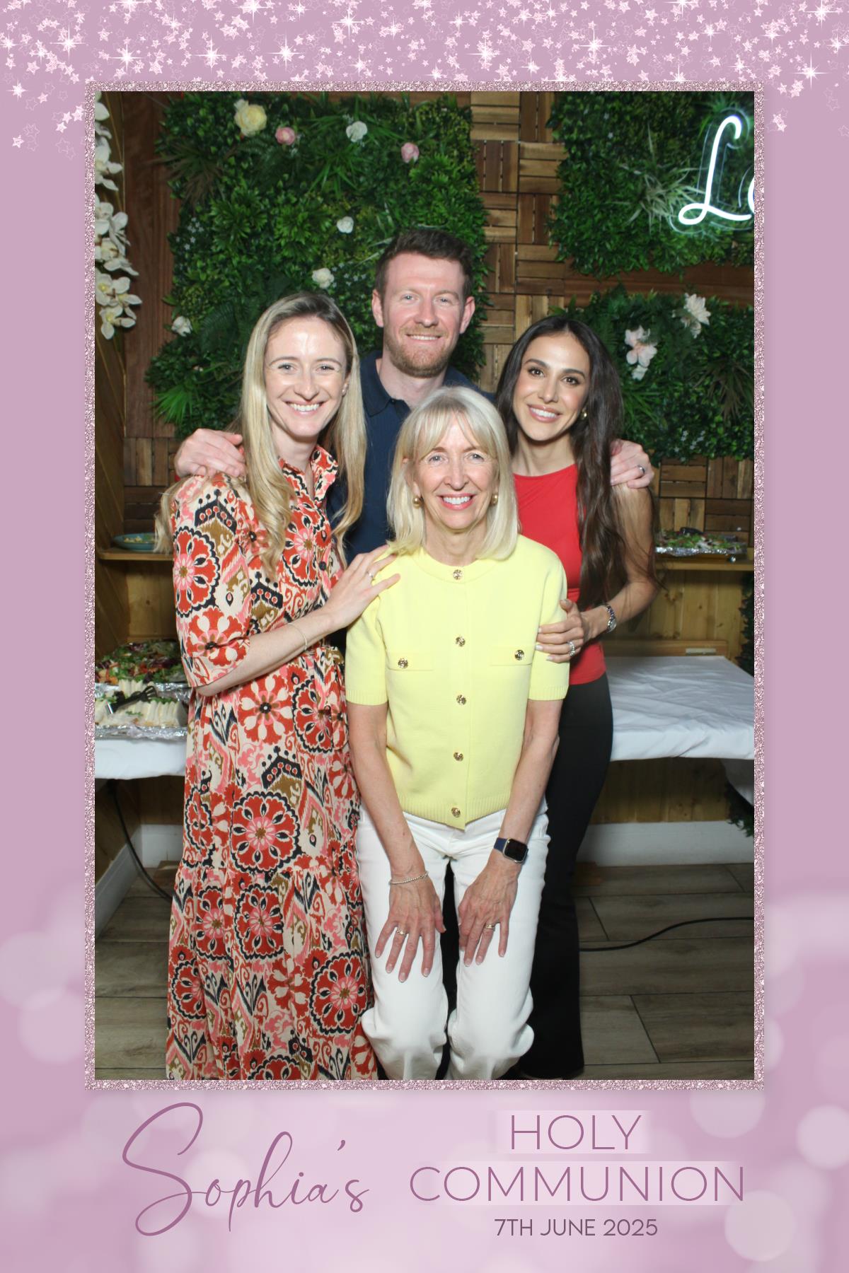 Sophia's 1st Holy Communion | View more photos from the event at gallery.liverpoolselfiemirror.co.uk/u/LiverpoolSelfieMirror/Sophias-1st-Holy-Communion