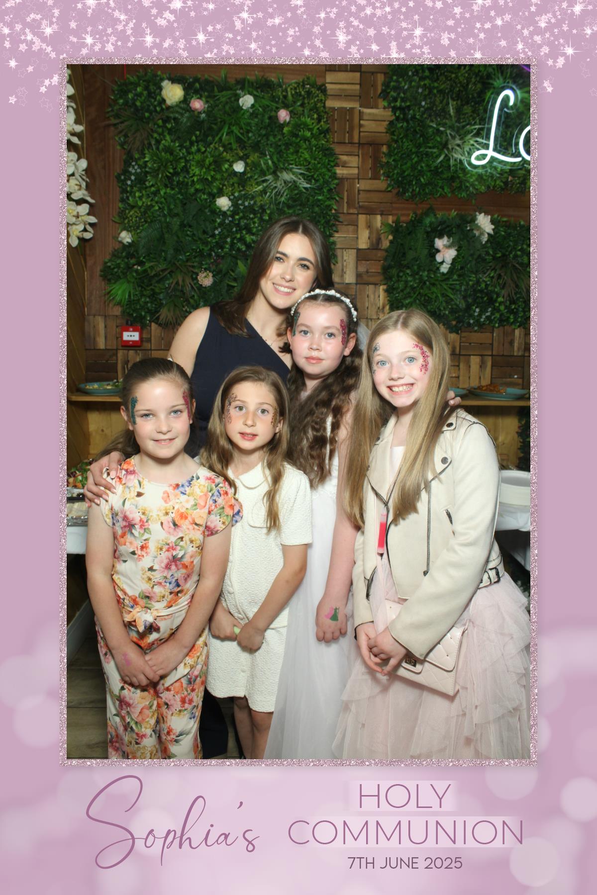 Sophia's 1st Holy Communion | View more photos from the event at gallery.liverpoolselfiemirror.co.uk/u/LiverpoolSelfieMirror/Sophias-1st-Holy-Communion