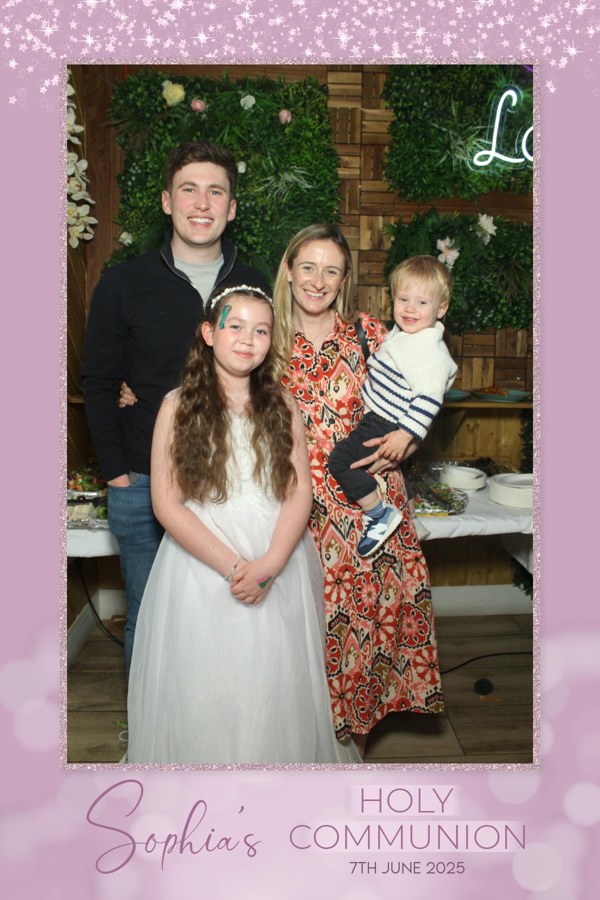 Sophia's 1st Holy Communion | View more photos from the event at gallery.liverpoolselfiemirror.co.uk/u/LiverpoolSelfieMirror/Sophias-1st-Holy-Communion