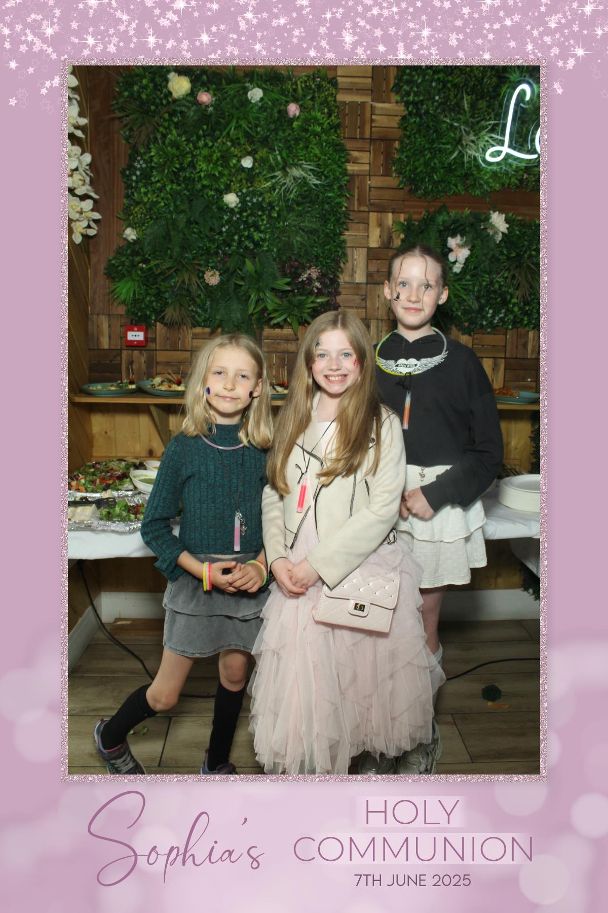 Sophia's 1st Holy Communion | View more photos from the event at gallery.liverpoolselfiemirror.co.uk/u/LiverpoolSelfieMirror/Sophias-1st-Holy-Communion