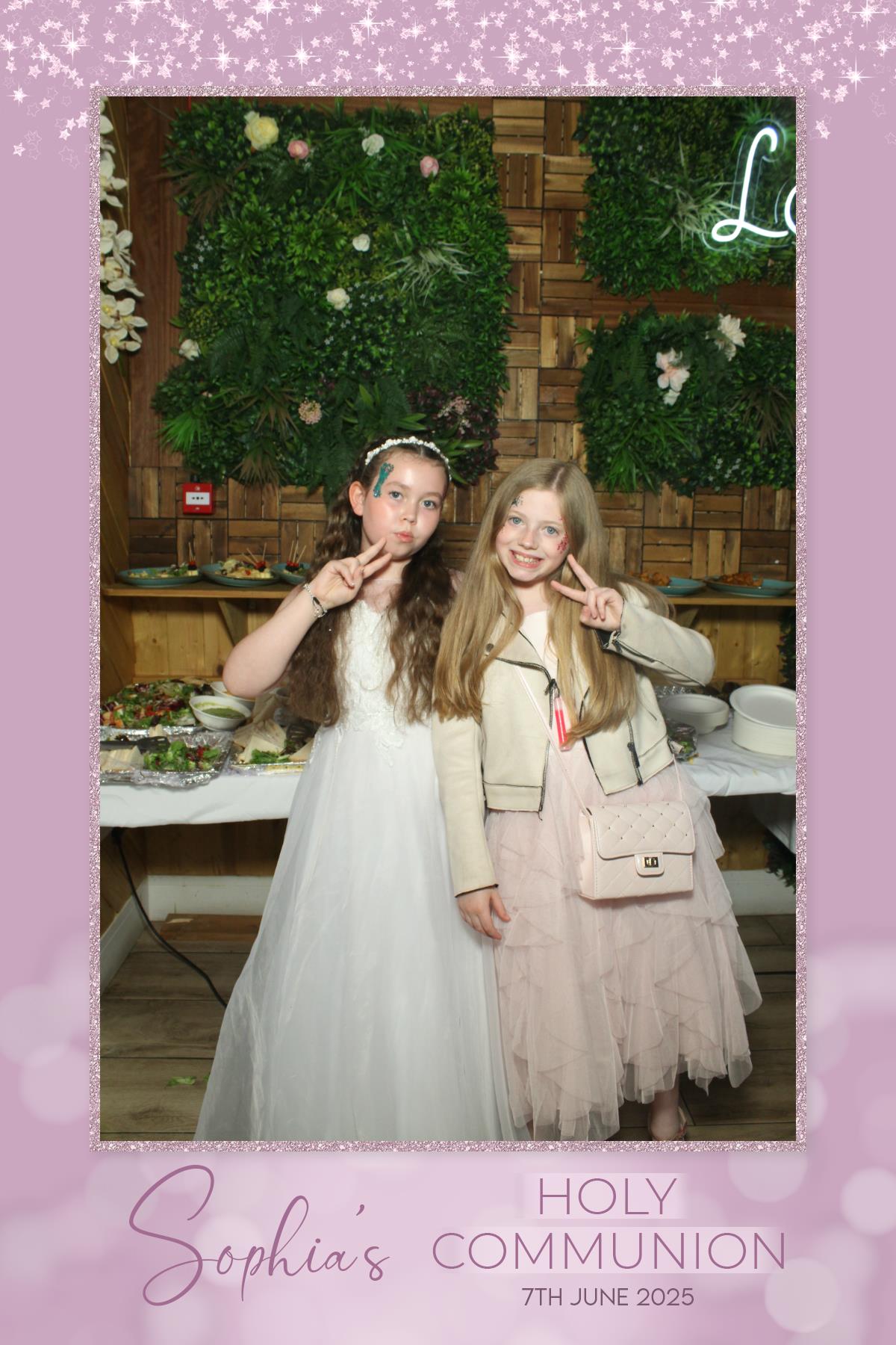 Sophia's 1st Holy Communion | View more photos from the event at gallery.liverpoolselfiemirror.co.uk/u/LiverpoolSelfieMirror/Sophias-1st-Holy-Communion