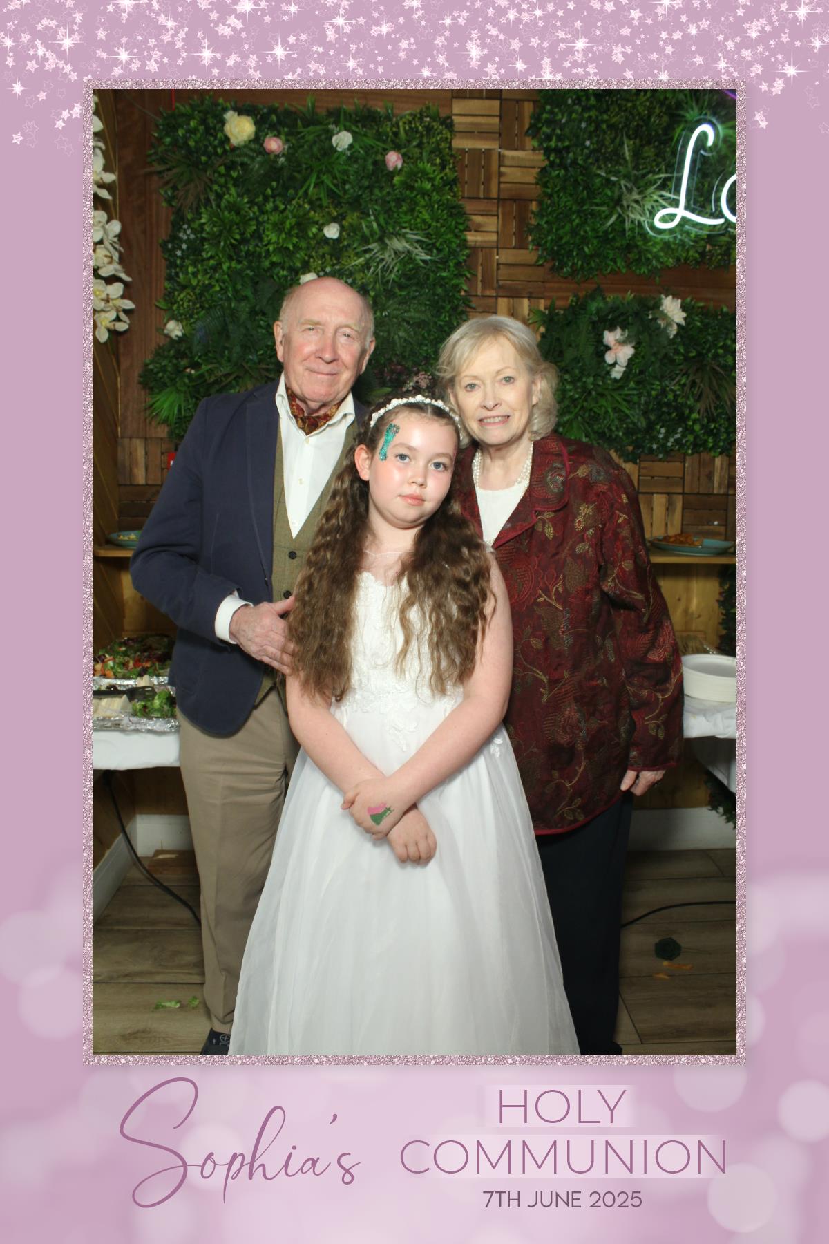Sophia's 1st Holy Communion | View more photos from the event at gallery.liverpoolselfiemirror.co.uk/u/LiverpoolSelfieMirror/Sophias-1st-Holy-Communion