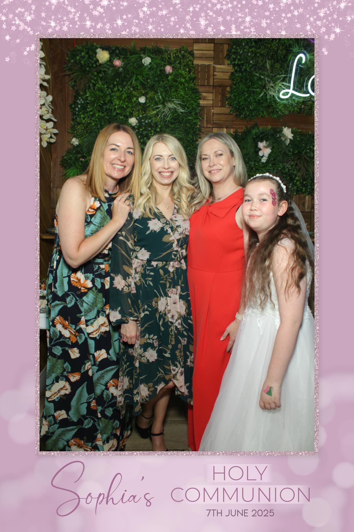 Sophia's 1st Holy Communion | View more photos from the event at gallery.liverpoolselfiemirror.co.uk/u/LiverpoolSelfieMirror/Sophias-1st-Holy-Communion