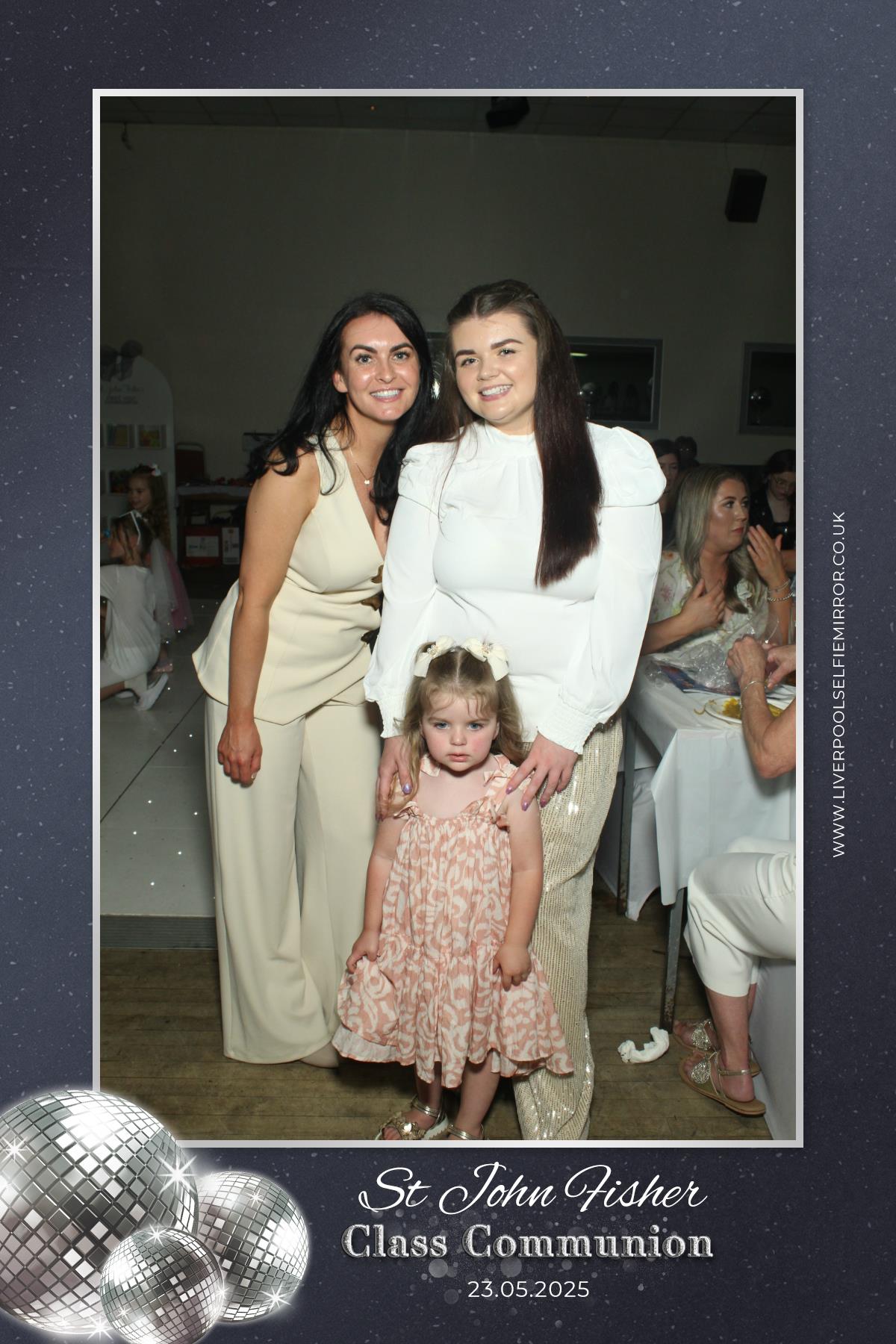St John Fisher Class Communion 2025 | View more photos from the event at gallery.liverpoolselfiemirror.co.uk/u/LiverpoolSelfieMirror/St-John-Fisher-Class-Communion-2025