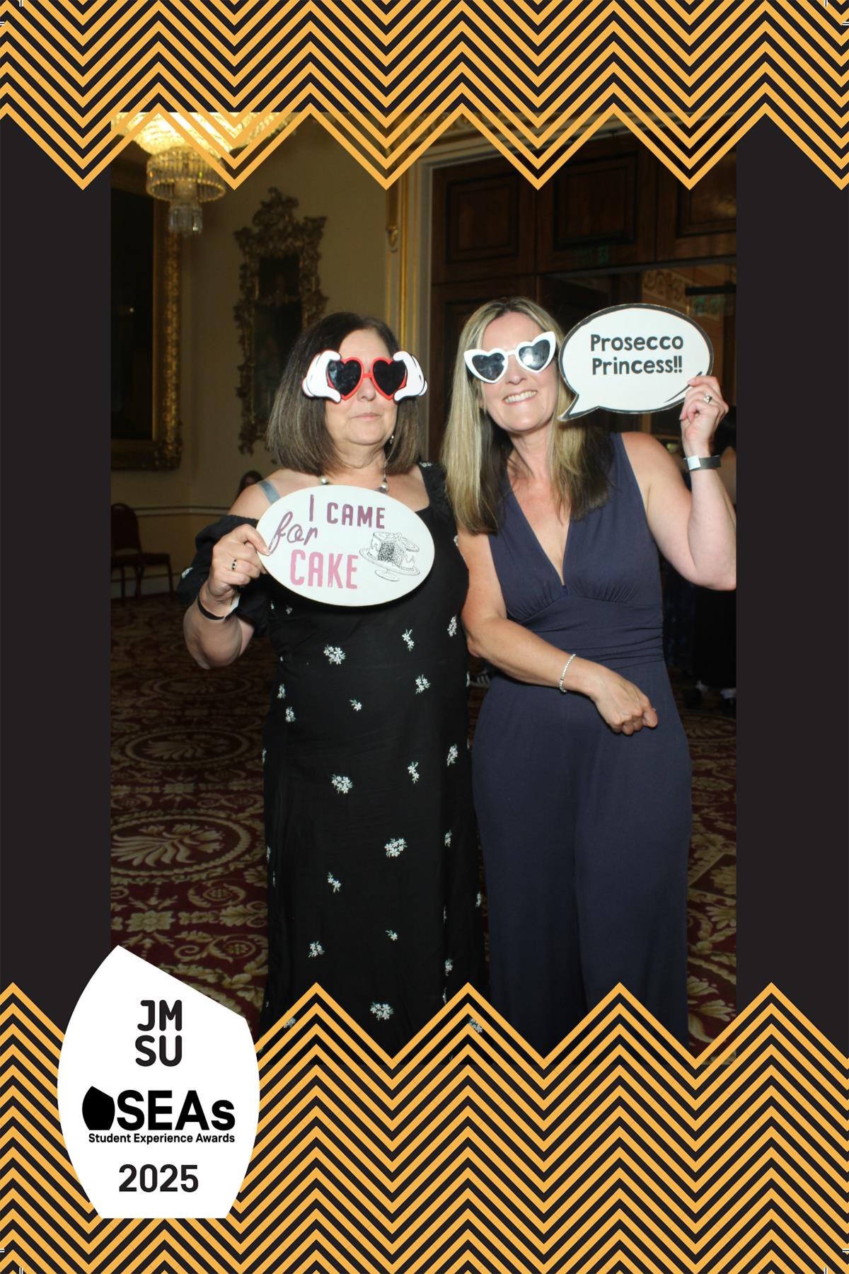 Student Experience Awards 2025 | View more photos from the event at gallery.liverpoolselfiemirror.co.uk/u/LiverpoolSelfieMirror/Student-Experience-Awards-2025