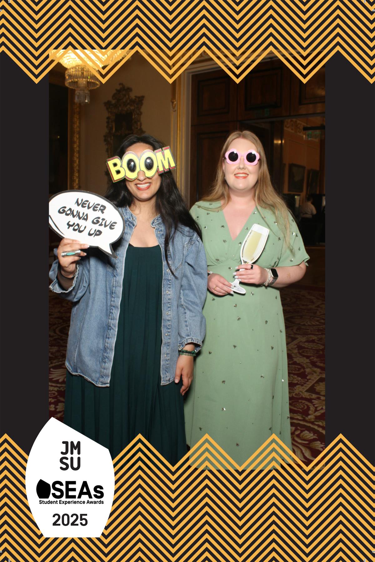 Student Experience Awards 2025 | View more photos from the event at gallery.liverpoolselfiemirror.co.uk/u/LiverpoolSelfieMirror/Student-Experience-Awards-2025