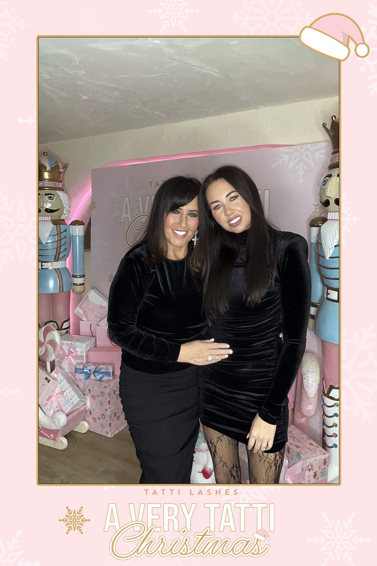 Tatti Lashes Christmas Party | View more photos from the event at gallery.liverpoolselfiemirror.co.uk/u/LiverpoolSelfieMirror/Tatti-Lashes-Christmas-Party