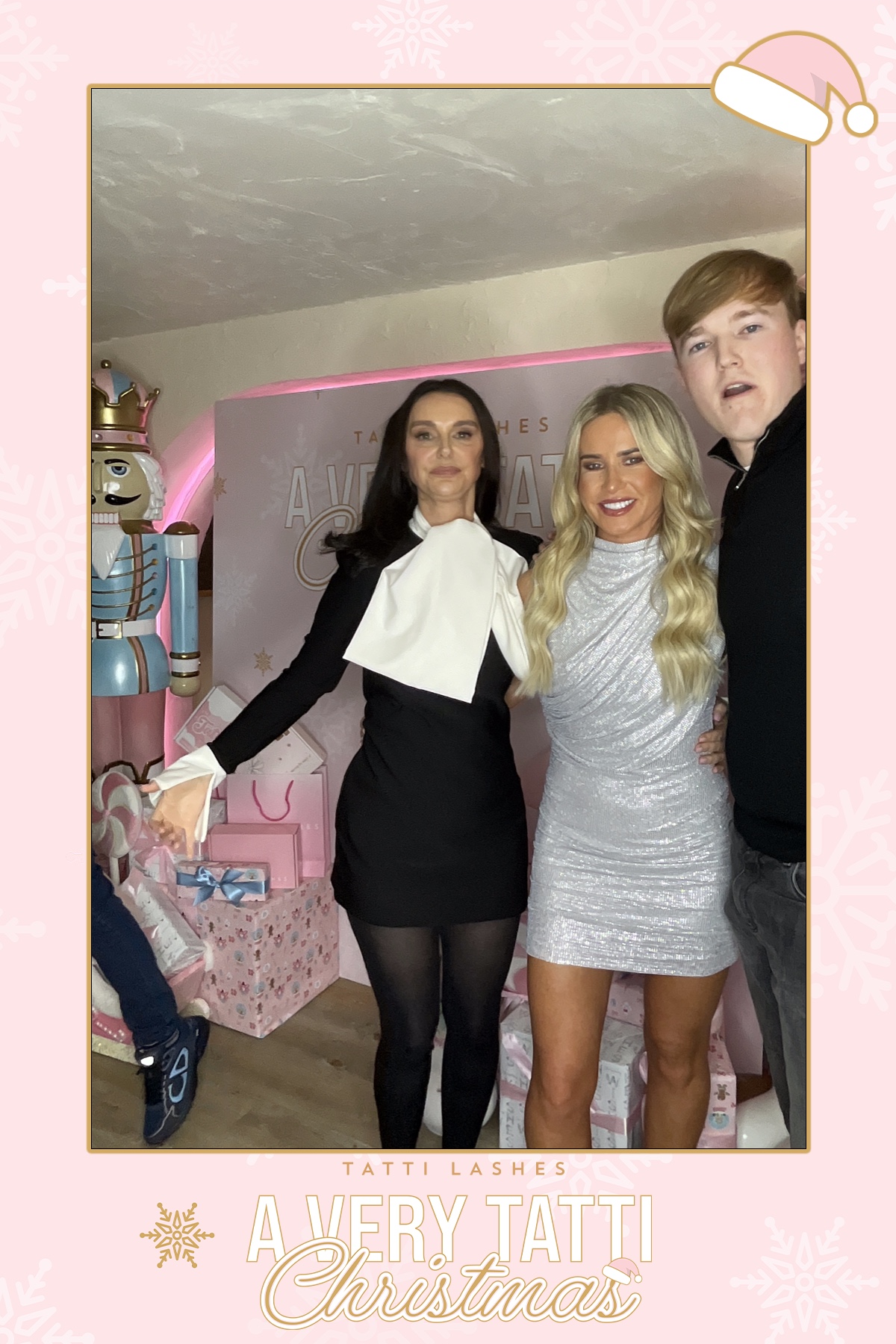 Tatti Lashes Christmas Party | View more photos from the event at gallery.liverpoolselfiemirror.co.uk/u/LiverpoolSelfieMirror/Tatti-Lashes-Christmas-Party