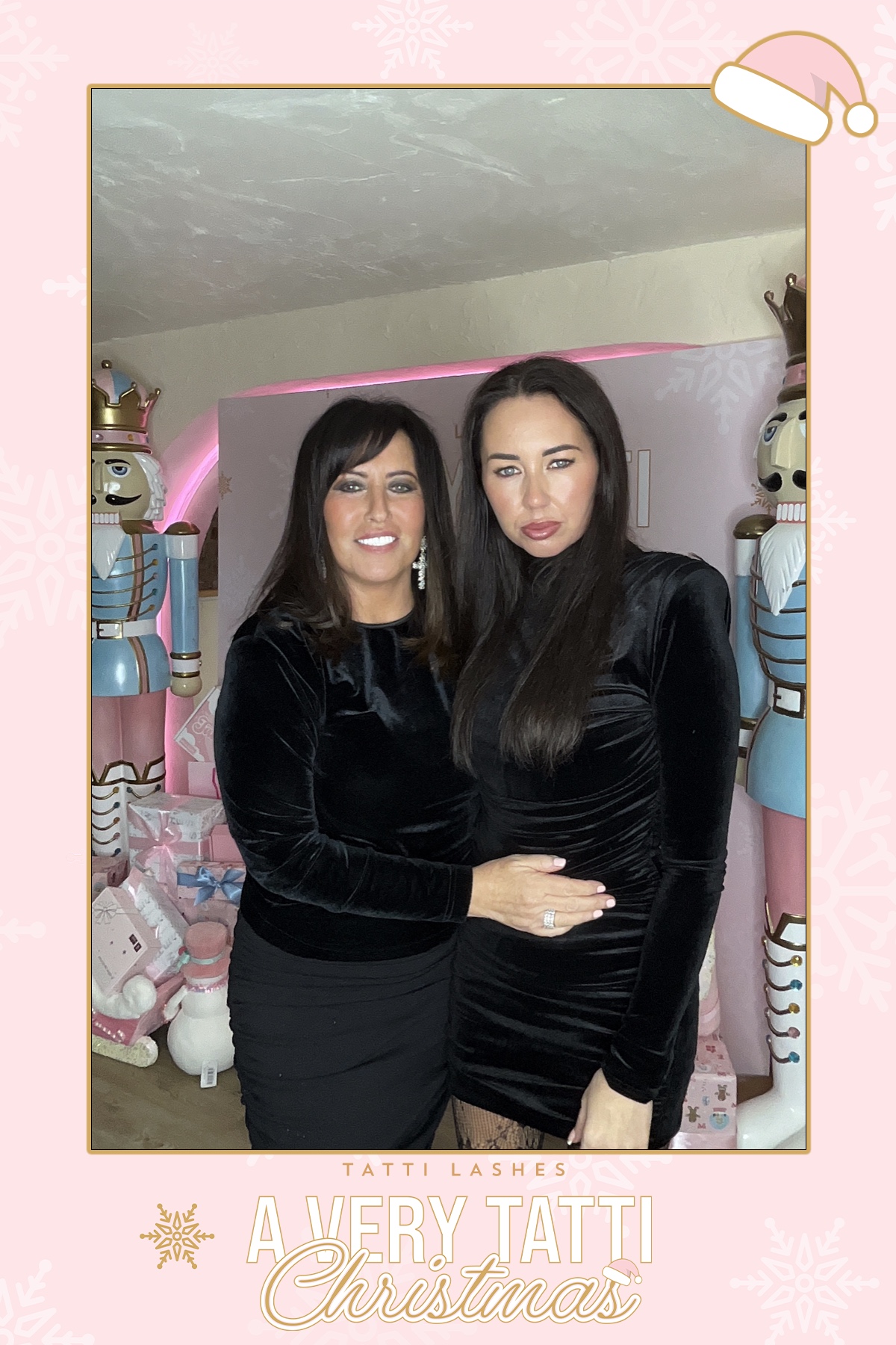 Tatti Lashes Christmas Party | View more photos from the event at gallery.liverpoolselfiemirror.co.uk/u/LiverpoolSelfieMirror/Tatti-Lashes-Christmas-Party