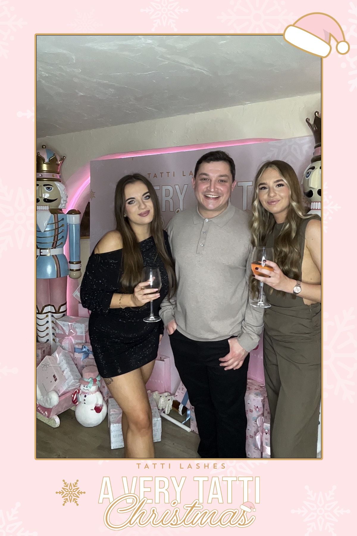 Tatti Lashes Christmas Party | View more photos from the event at gallery.liverpoolselfiemirror.co.uk/u/LiverpoolSelfieMirror/Tatti-Lashes-Christmas-Party