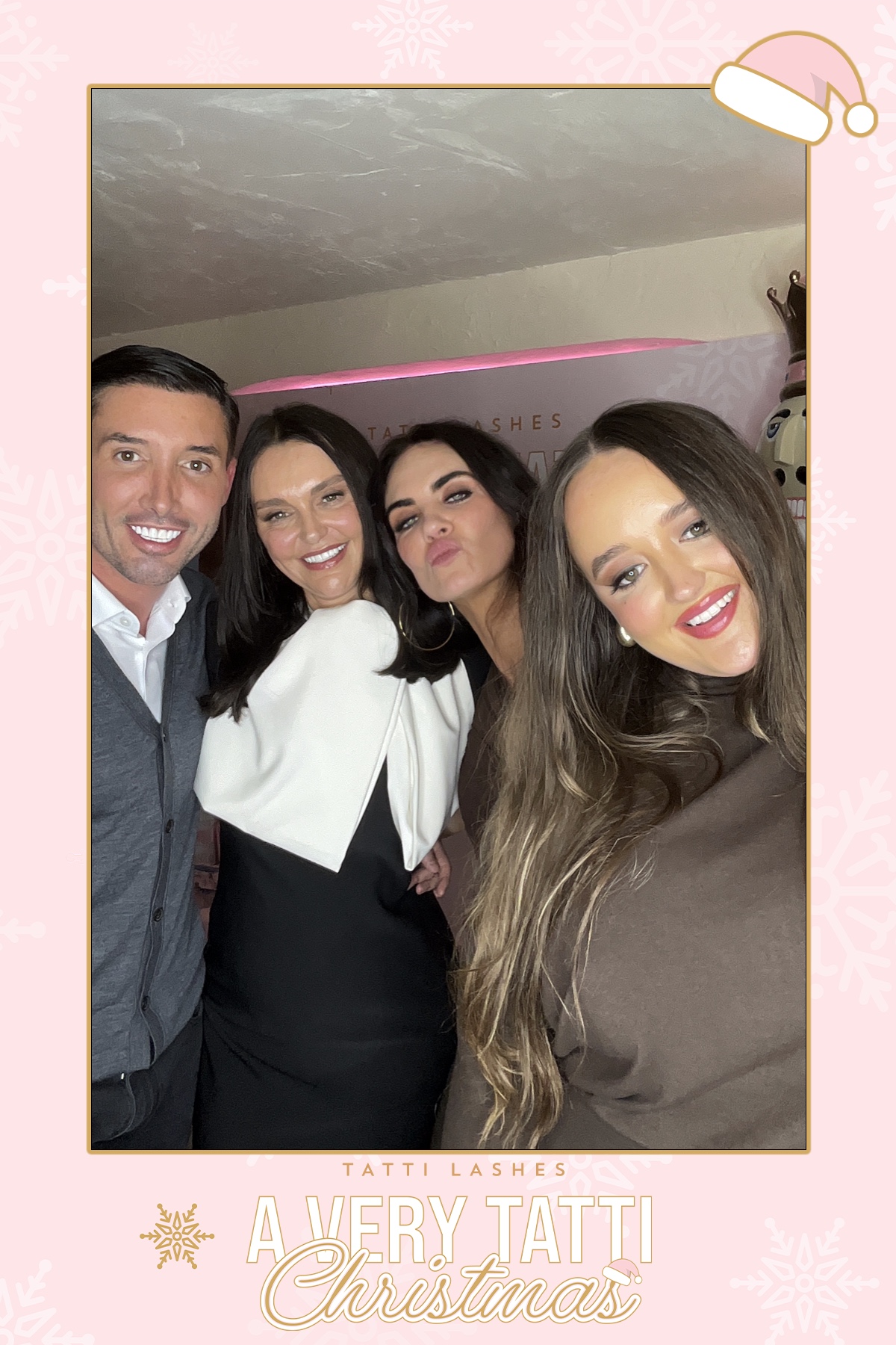 Tatti Lashes Christmas Party | View more photos from the event at gallery.liverpoolselfiemirror.co.uk/u/LiverpoolSelfieMirror/Tatti-Lashes-Christmas-Party