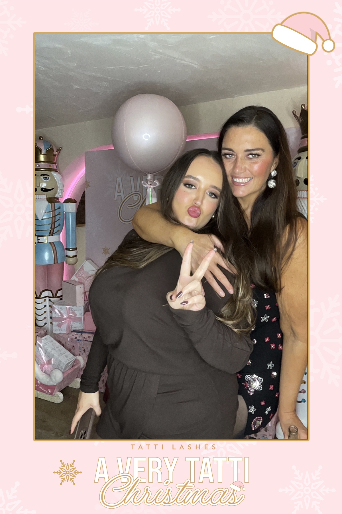 Tatti Lashes Christmas Party | View more photos from the event at gallery.liverpoolselfiemirror.co.uk/u/LiverpoolSelfieMirror/Tatti-Lashes-Christmas-Party