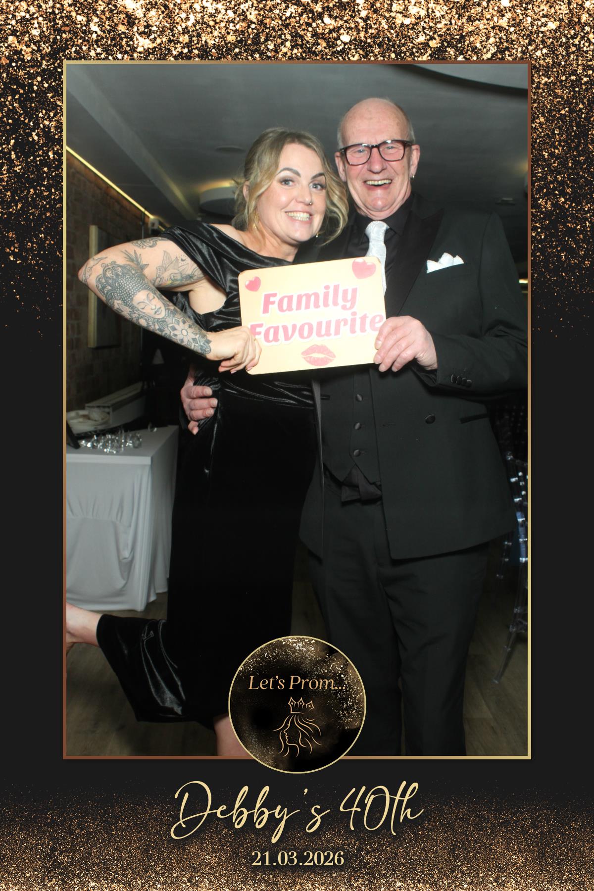 Debby's 40th Birthday | View more photos from the event at gallery.liverpoolselfiemirror.co.uk/u/LiverpoolSelfieMirror/Debbys-40th-Birthday