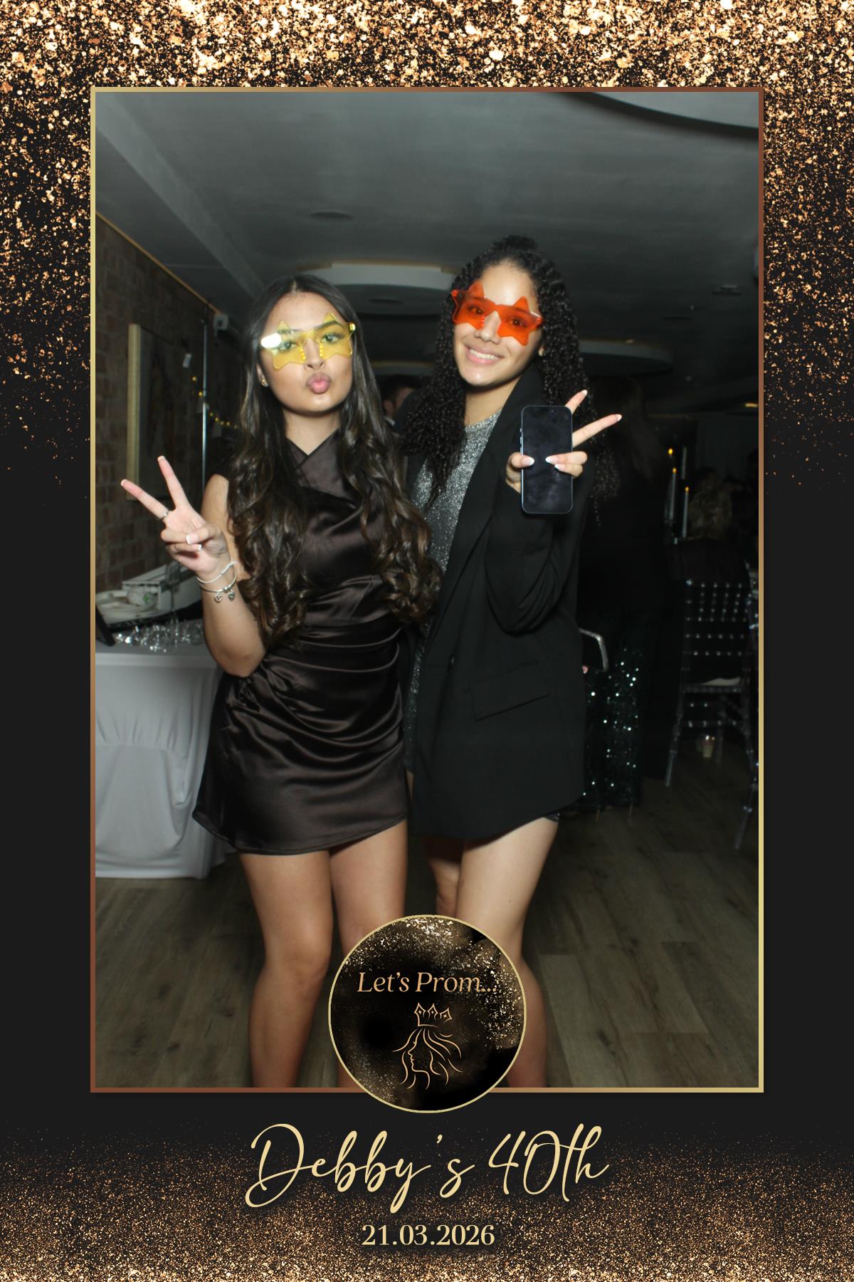 Debby's 40th Birthday | View more photos from the event at gallery.liverpoolselfiemirror.co.uk/u/LiverpoolSelfieMirror/Debbys-40th-Birthday