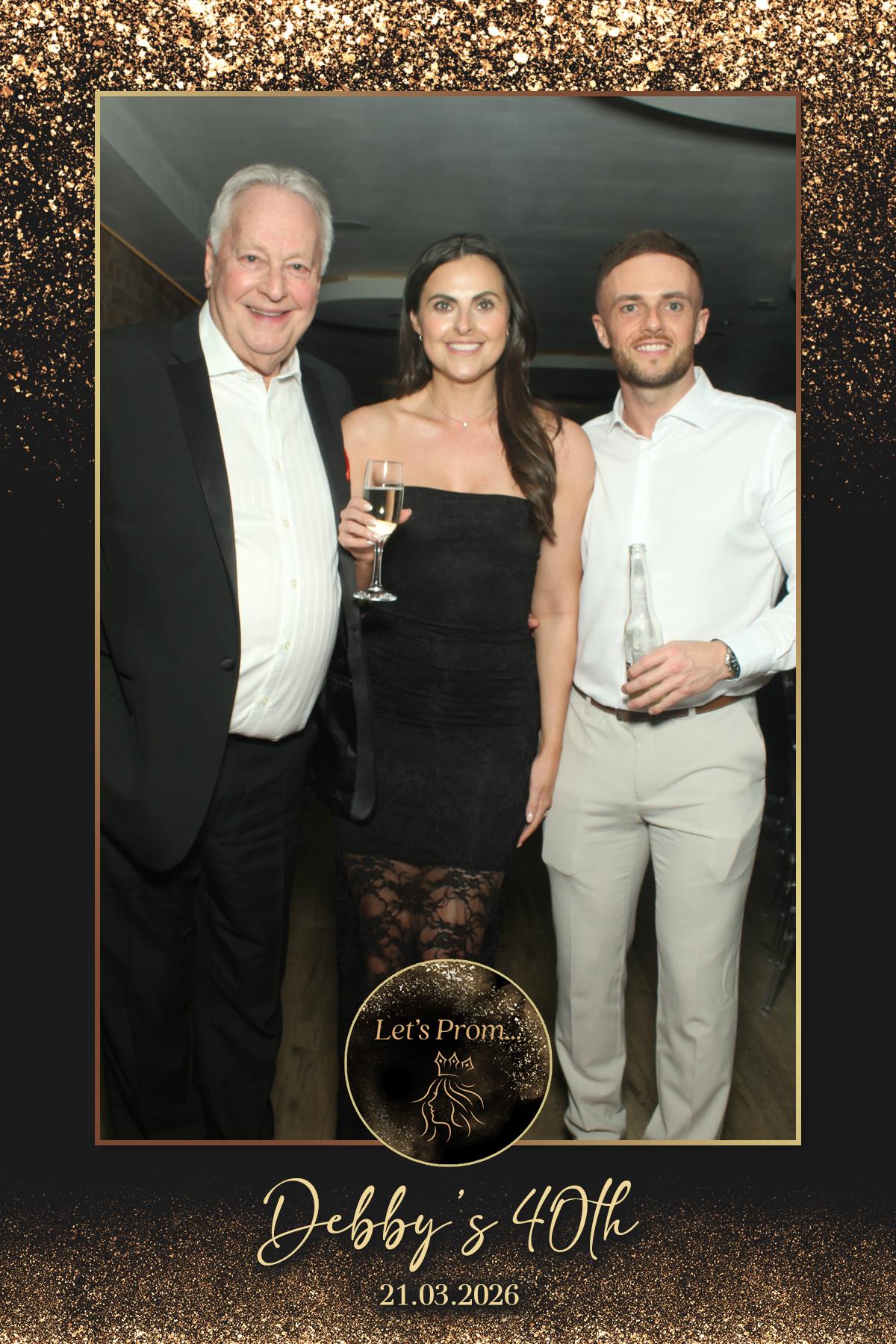 Debby's 40th Birthday | View more photos from the event at gallery.liverpoolselfiemirror.co.uk/u/LiverpoolSelfieMirror/Debbys-40th-Birthday