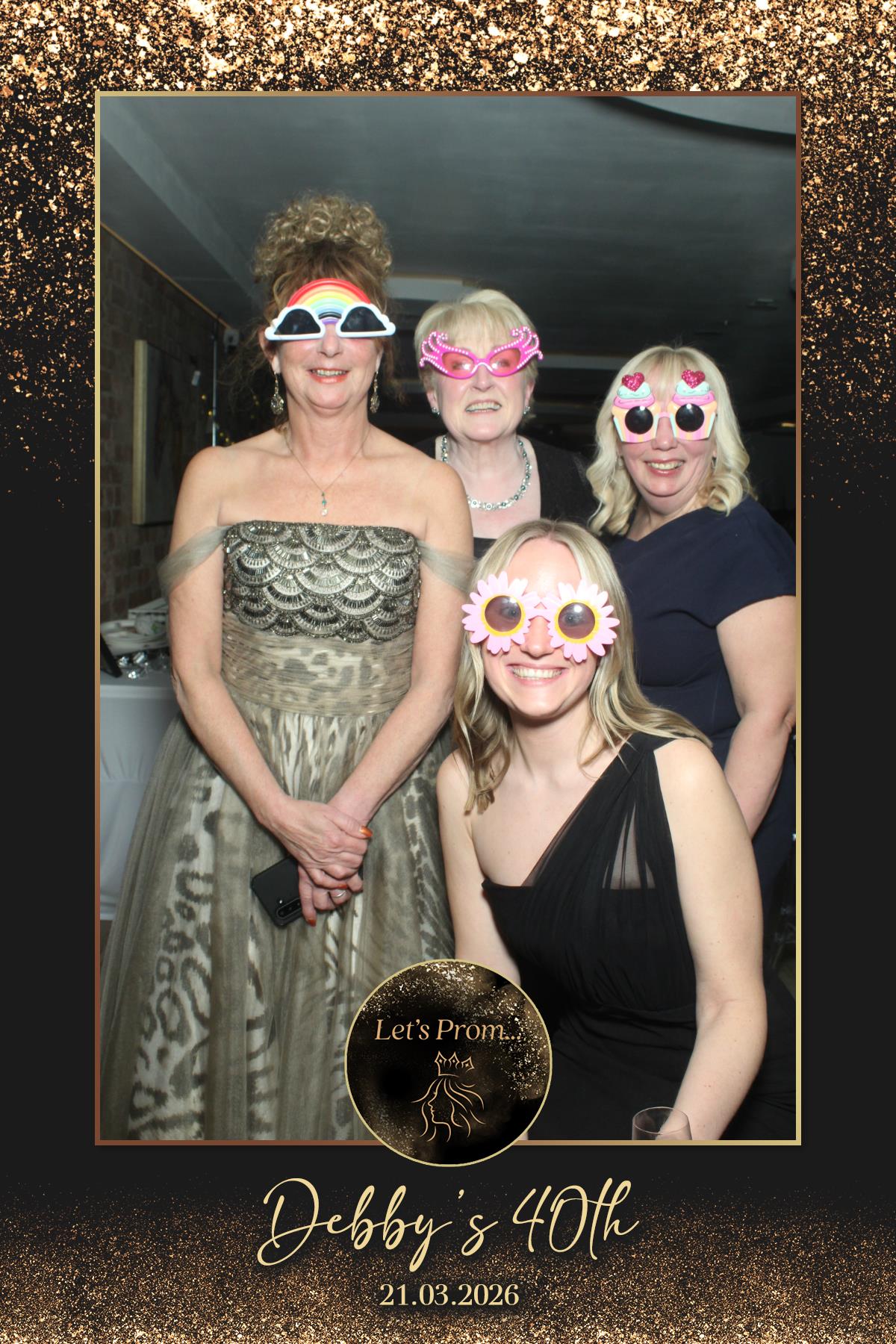 Debby's 40th Birthday | View more photos from the event at gallery.liverpoolselfiemirror.co.uk/u/LiverpoolSelfieMirror/Debbys-40th-Birthday