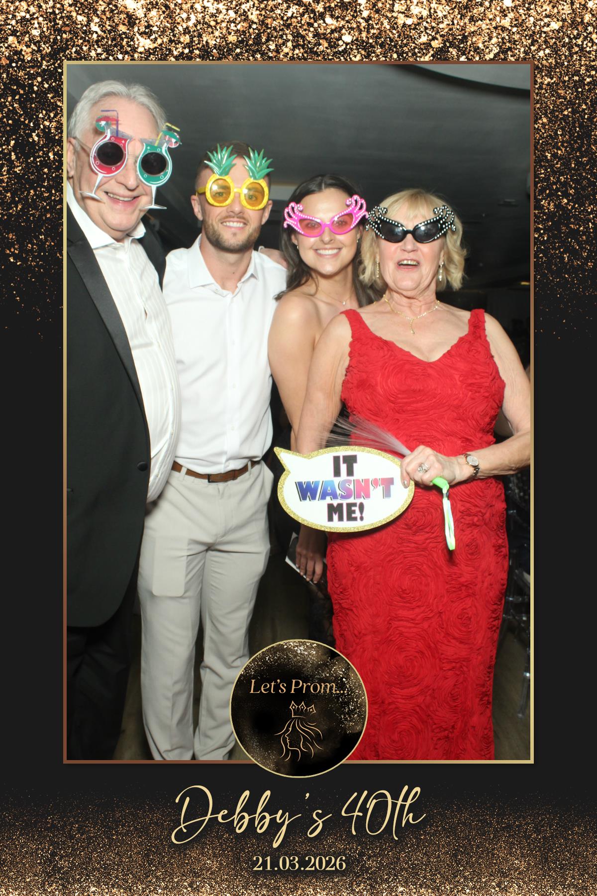 Debby's 40th Birthday | View more photos from the event at gallery.liverpoolselfiemirror.co.uk/u/LiverpoolSelfieMirror/Debbys-40th-Birthday