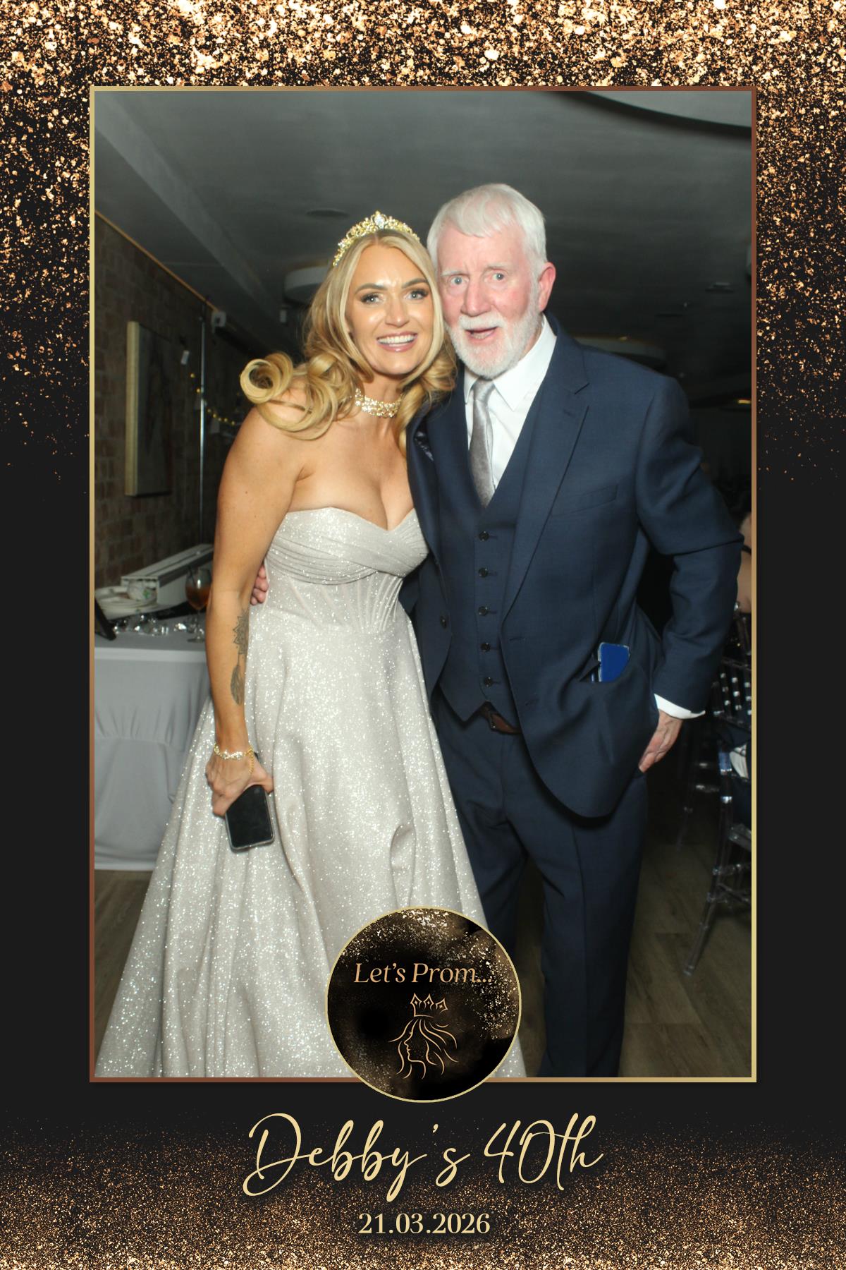 Debby's 40th Birthday | View more photos from the event at gallery.liverpoolselfiemirror.co.uk/u/LiverpoolSelfieMirror/Debbys-40th-Birthday