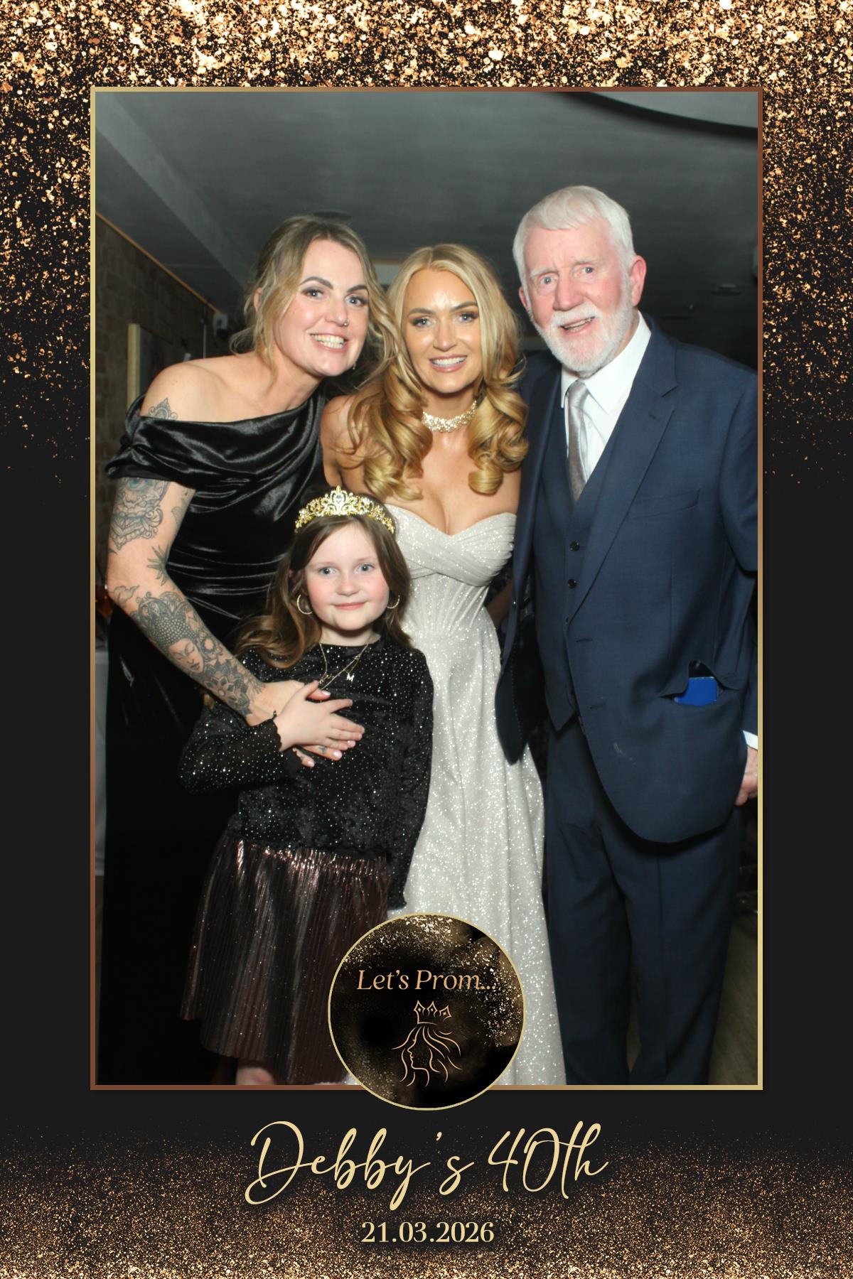 Debby's 40th Birthday | View more photos from the event at gallery.liverpoolselfiemirror.co.uk/u/LiverpoolSelfieMirror/Debbys-40th-Birthday