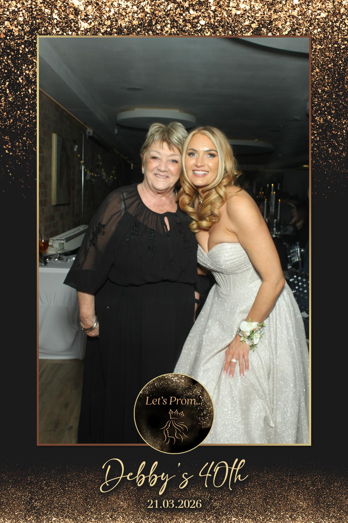 Debby's 40th Birthday | View more photos from the event at gallery.liverpoolselfiemirror.co.uk/u/LiverpoolSelfieMirror/Debbys-40th-Birthday