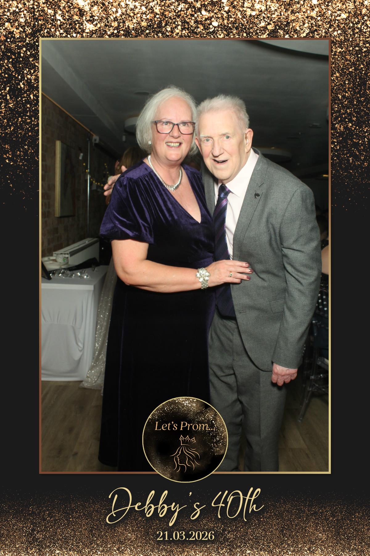 Debby's 40th Birthday | View more photos from the event at gallery.liverpoolselfiemirror.co.uk/u/LiverpoolSelfieMirror/Debbys-40th-Birthday