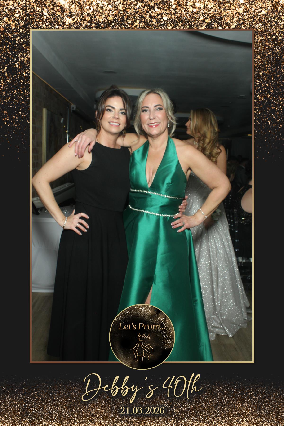 Debby's 40th Birthday | View more photos from the event at gallery.liverpoolselfiemirror.co.uk/u/LiverpoolSelfieMirror/Debbys-40th-Birthday